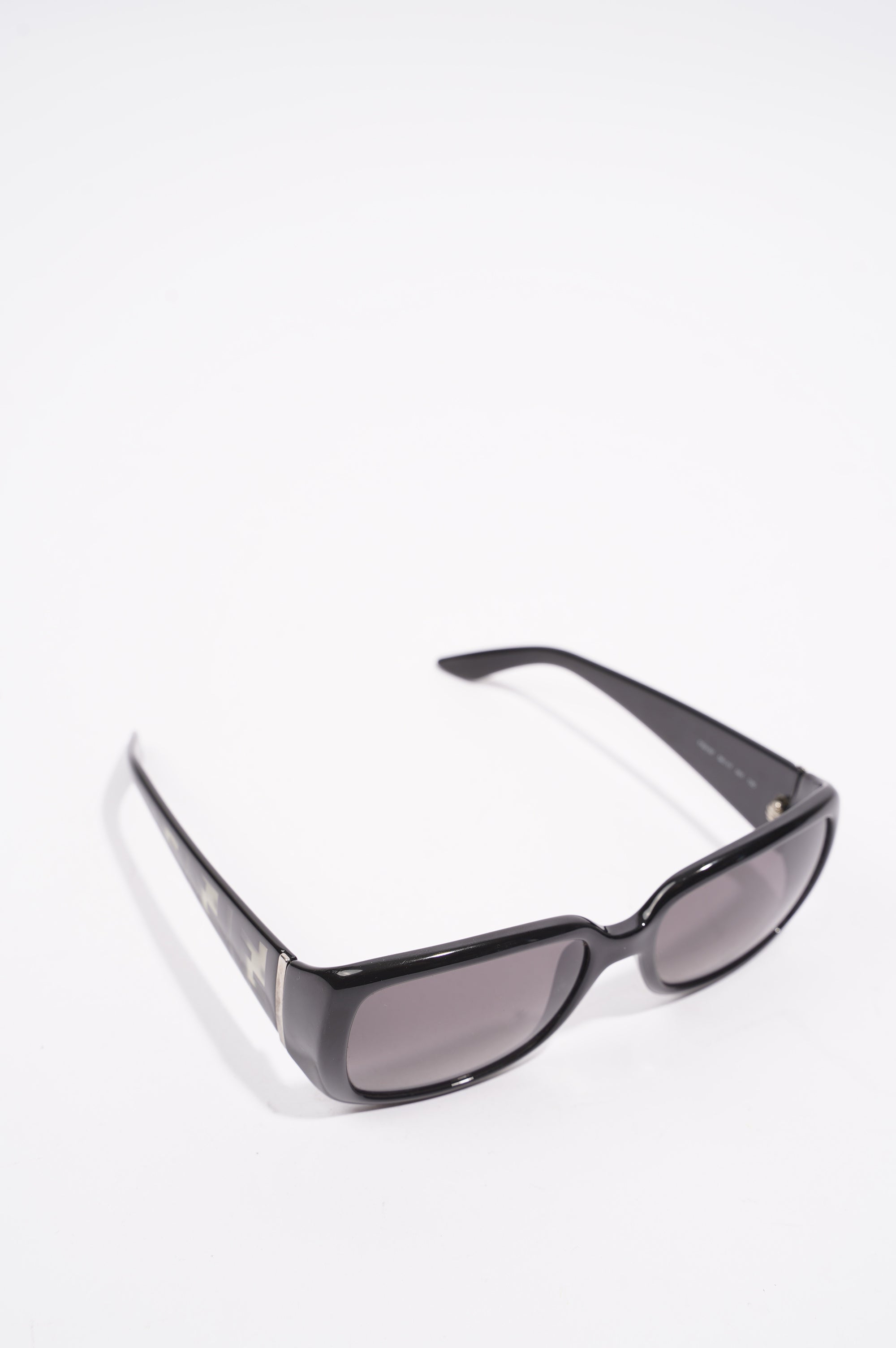 Fendi Womens Zucca Sunglasses Black 130
