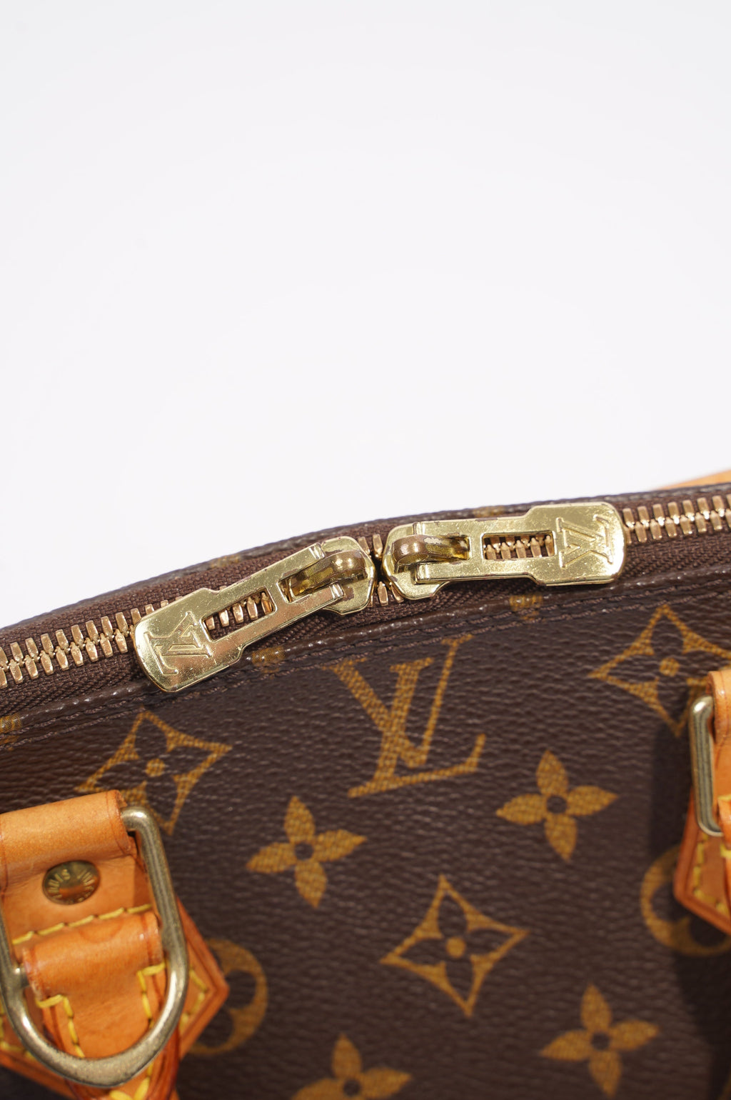 Louis Vuitton Womens Vintage Alma Monogram PM
