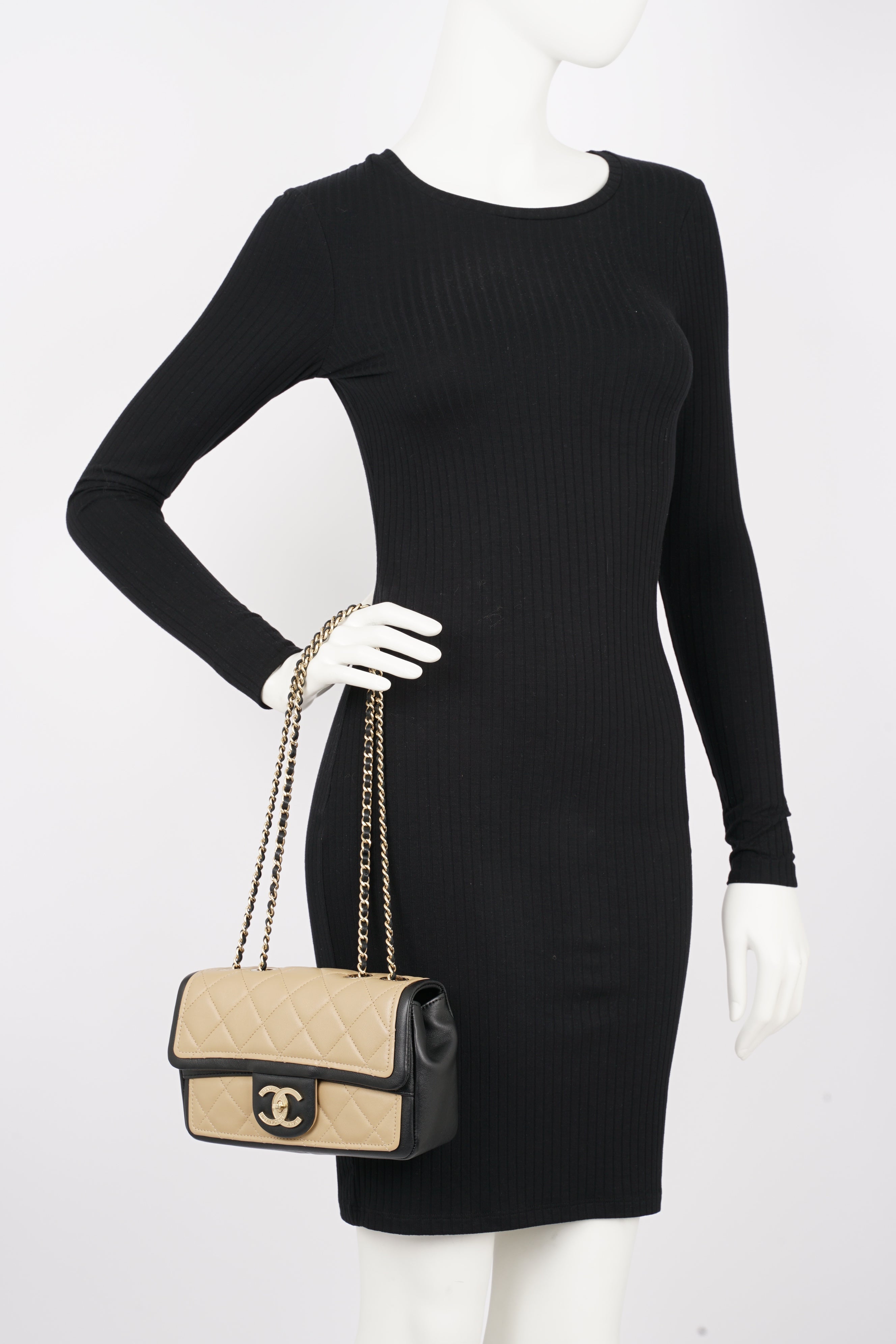 Chanel Womens Graphic Flap Bag Beige / Black Leather Small