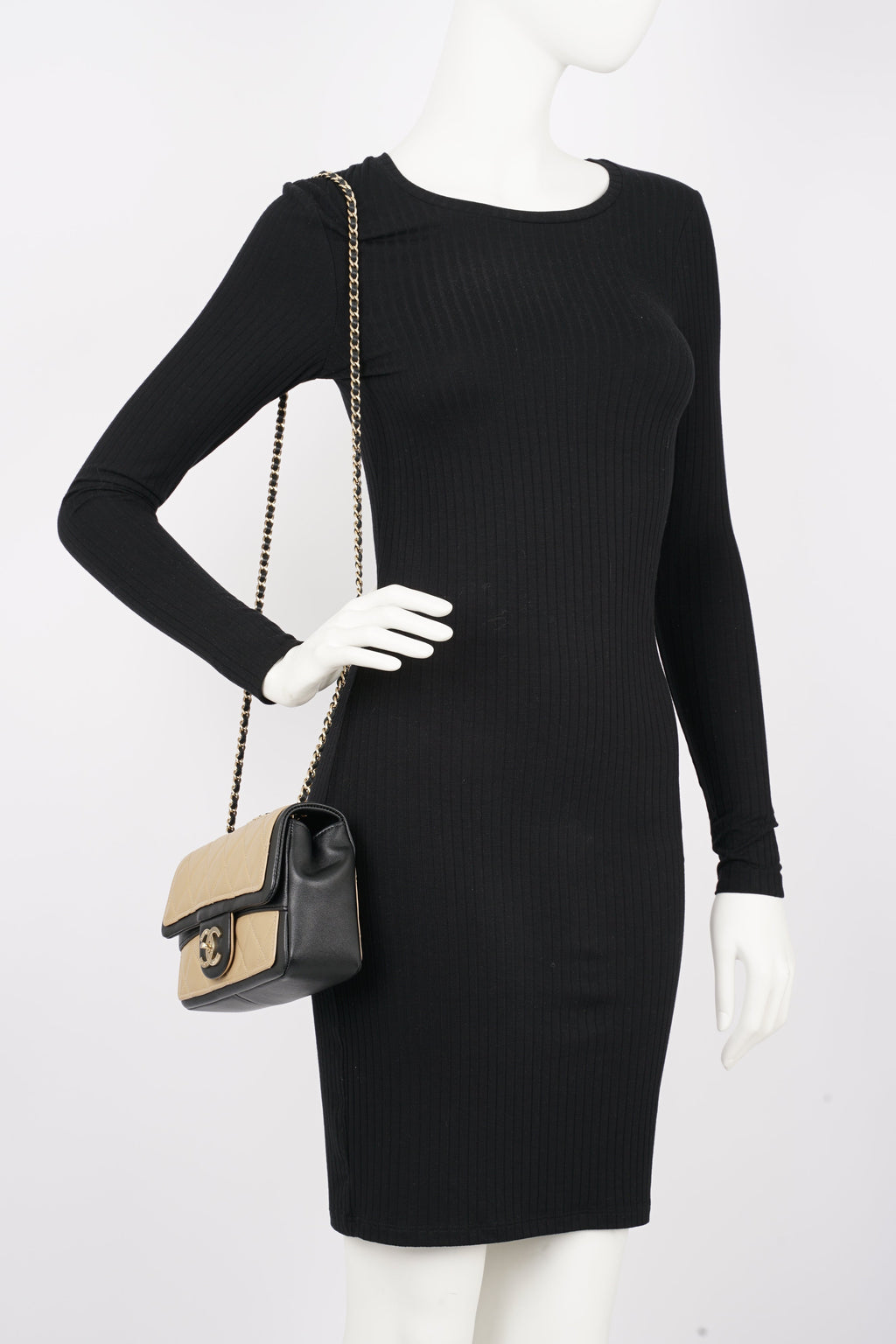 Chanel Womens Graphic Flap Bag Beige / Black Leather Small