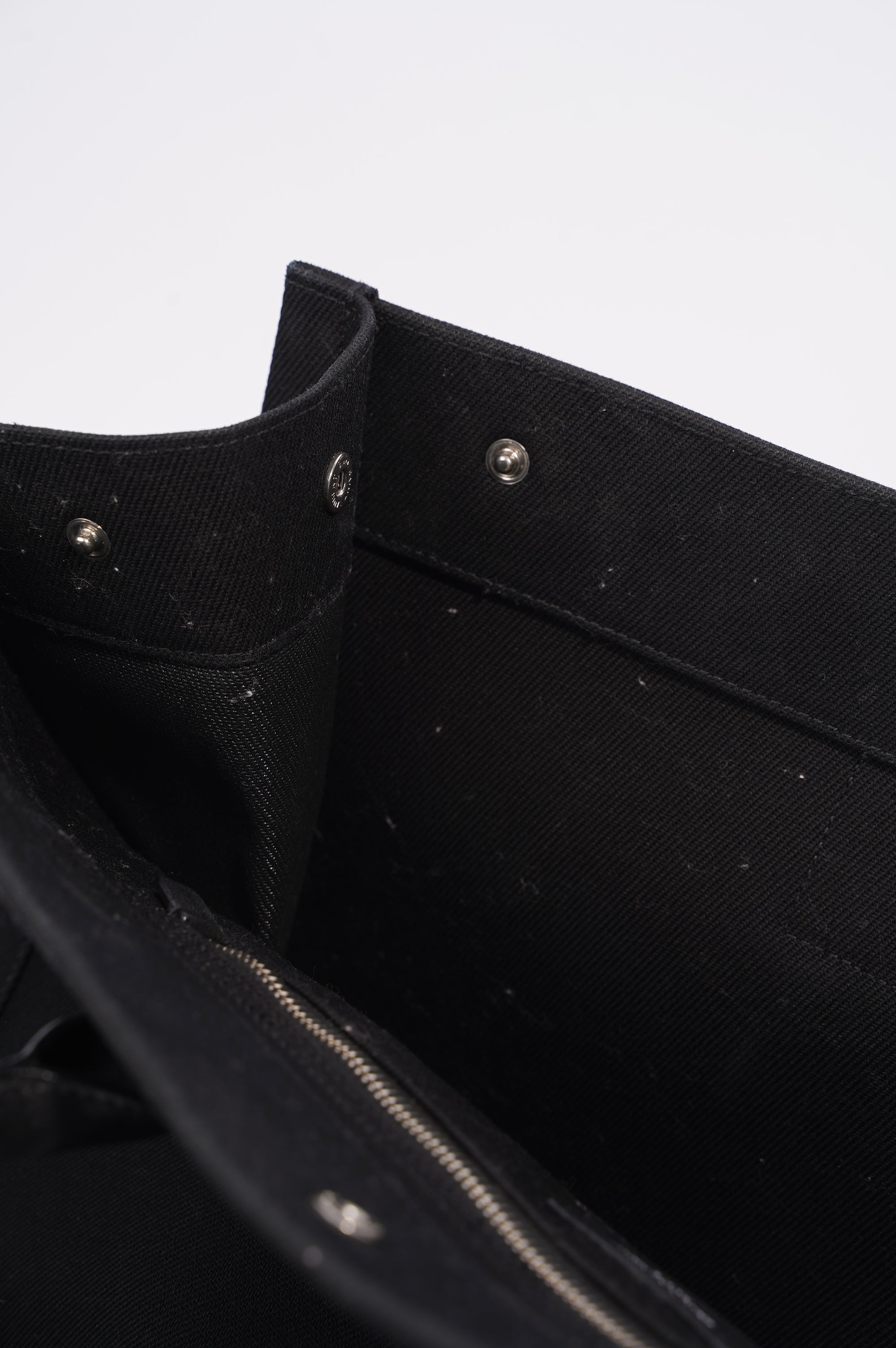 Saint Laurent Womens Rive Gauche Tote Black / White Large