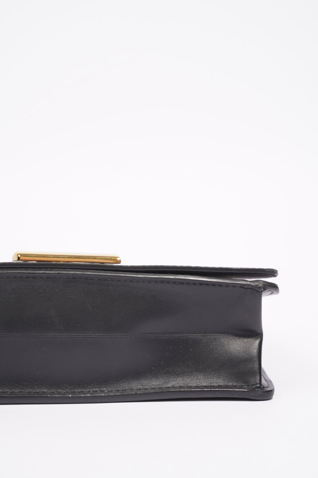 Louis Vuitton Womens Twist Chain Pouch Black Epi Leather
