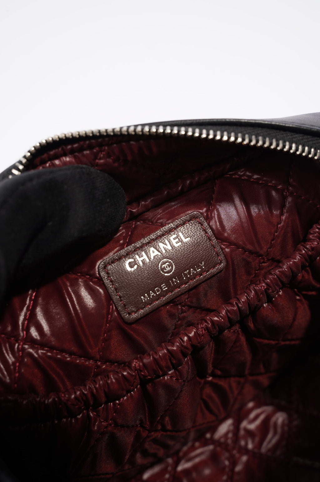 Chanel Womens Lambskin O Case Zip Around Cosmetic Case Black
