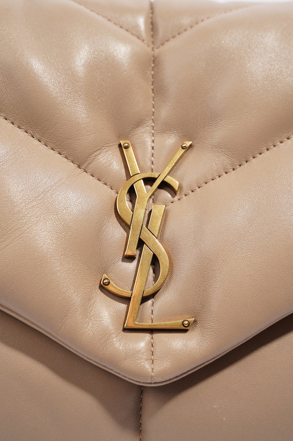 Saint Laurent Womens Lou Lou Beige Medium
