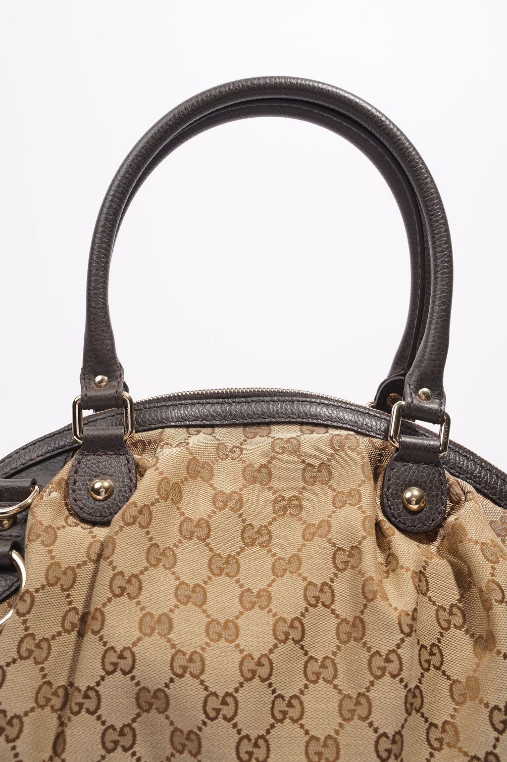 Gucci Womens Sukey Bag Supreme Canvas