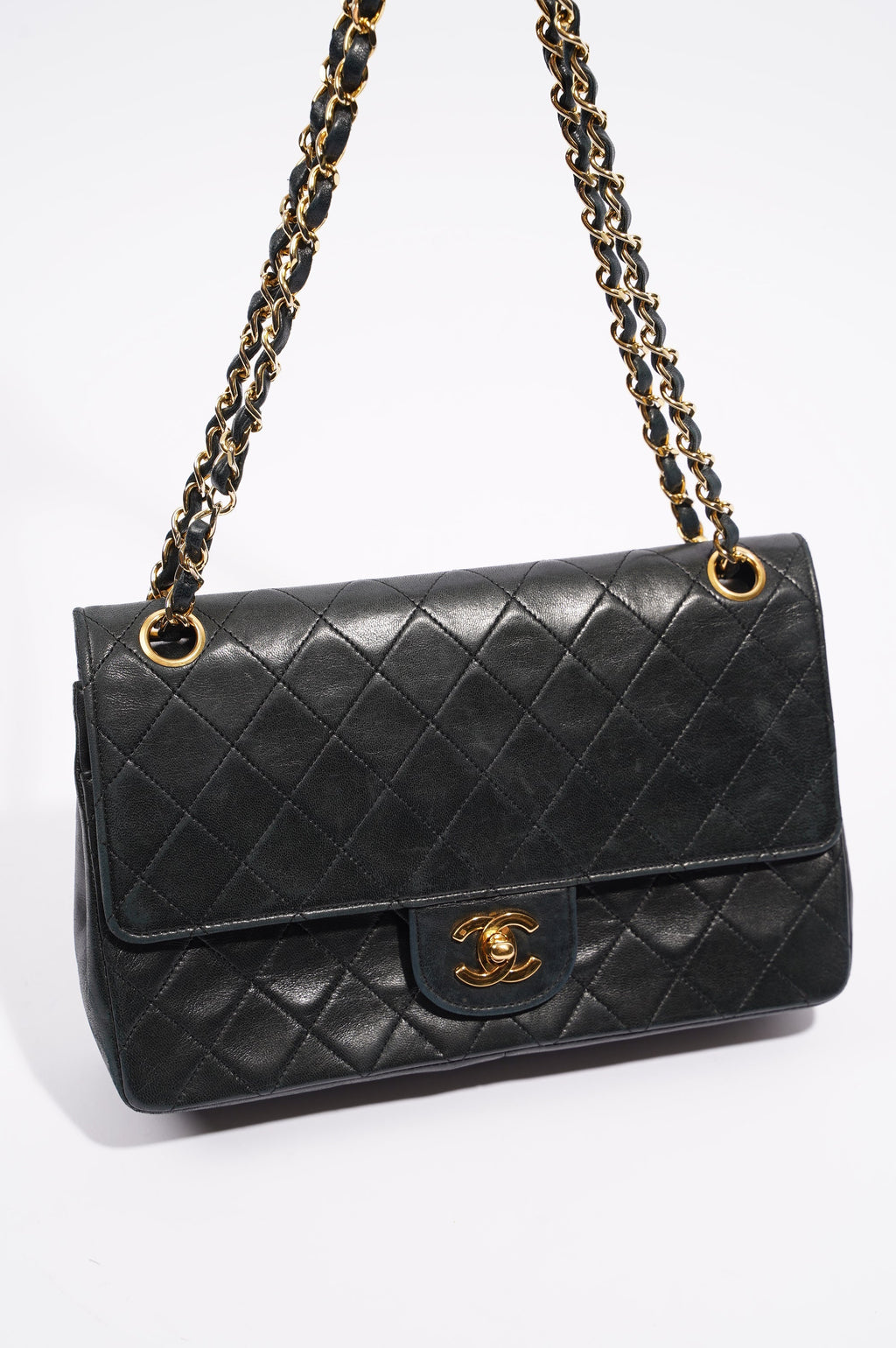 Chanel Womens Vintage Lambskin Classic Flap Black Medium