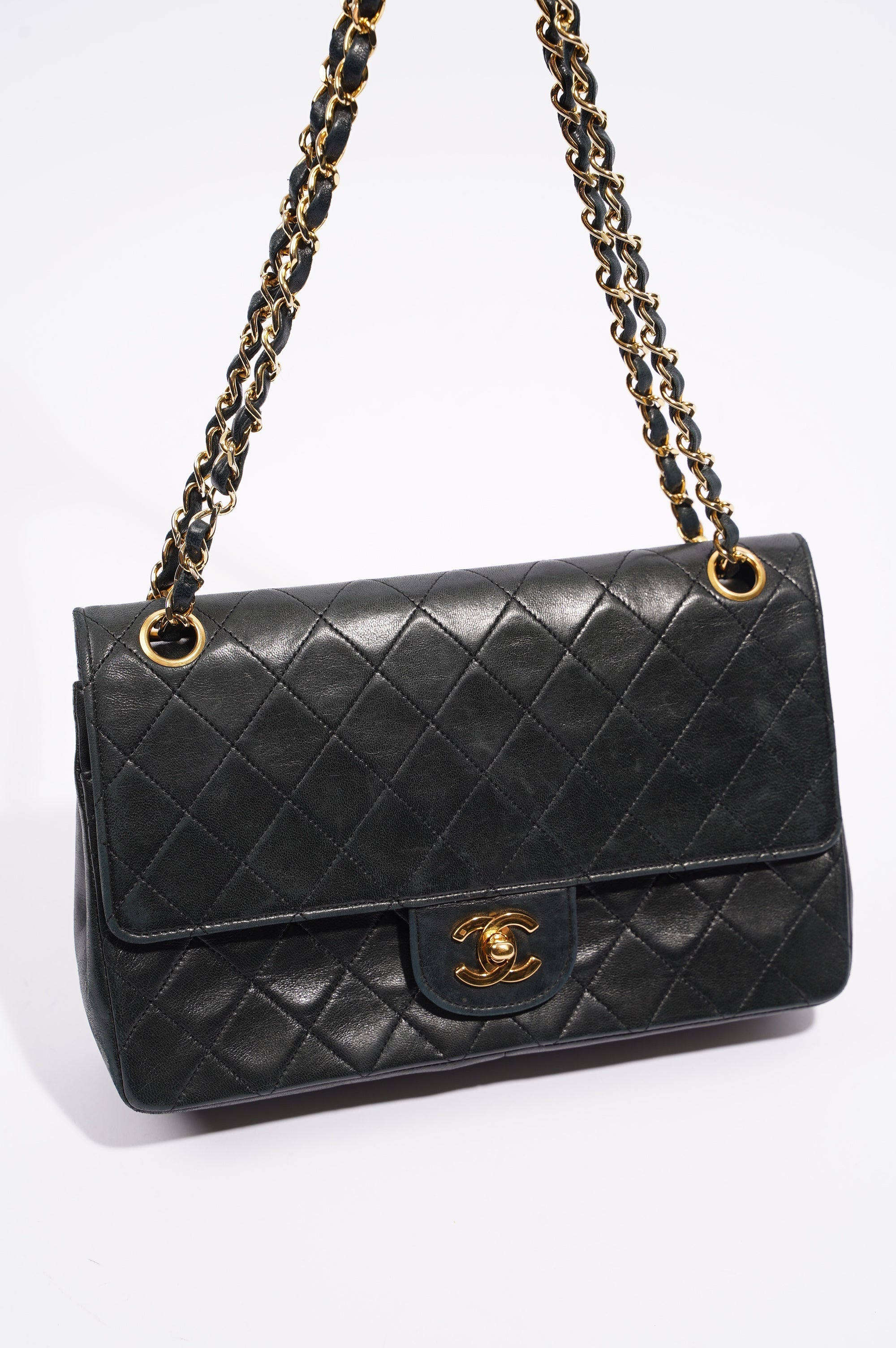 Chanel Womens Vintage Lambskin Classic Flap Black Medium