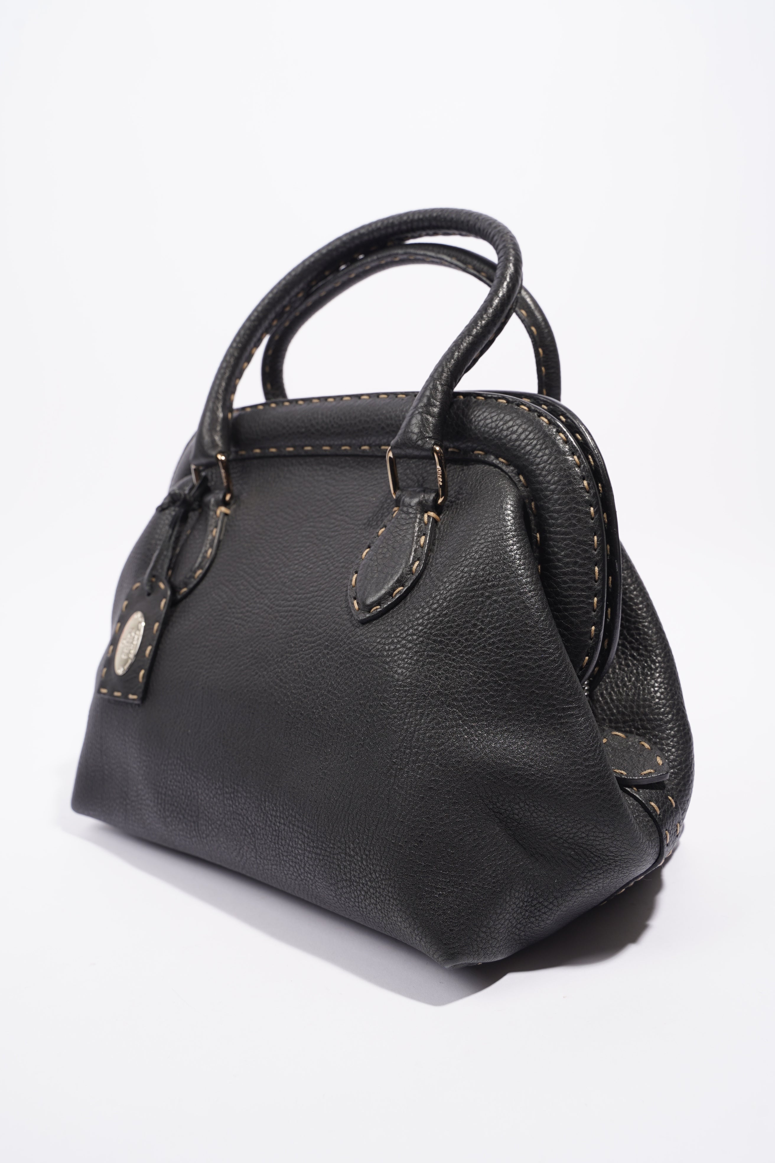Fendi Womens Selleria Handbag Black