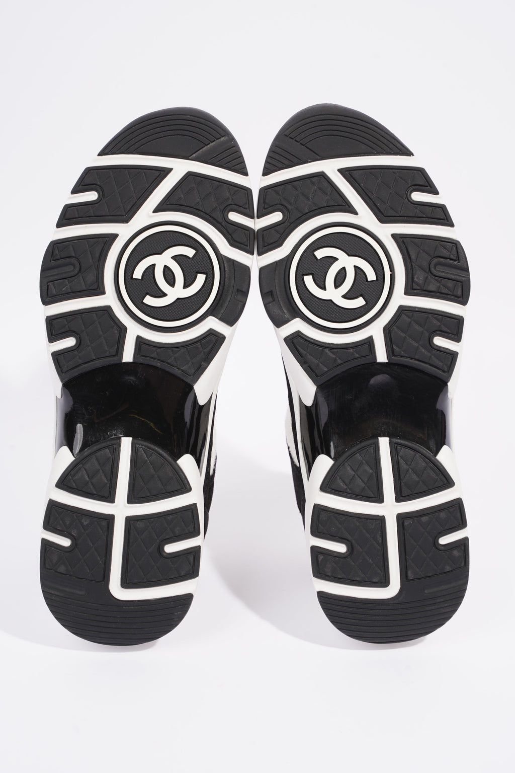 Chanel Womens Runners White and Black Fabric EU 37.5 / UK 4.5