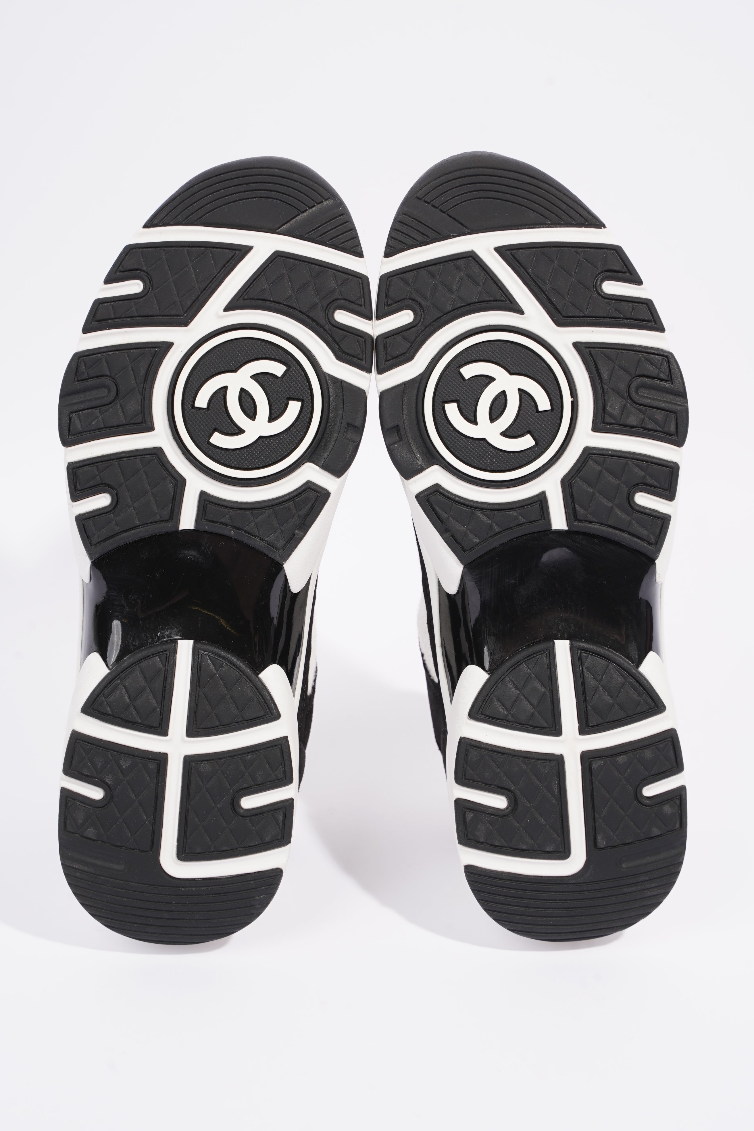 Chanel Womens Runners White and Black Fabric EU 37.5 / UK 4.5