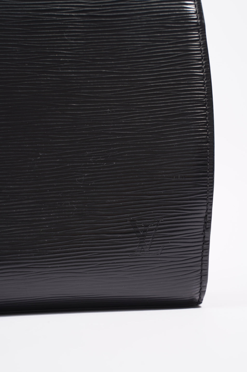 Louis Vuitton Womens Pont Neuf Black Epi Leather