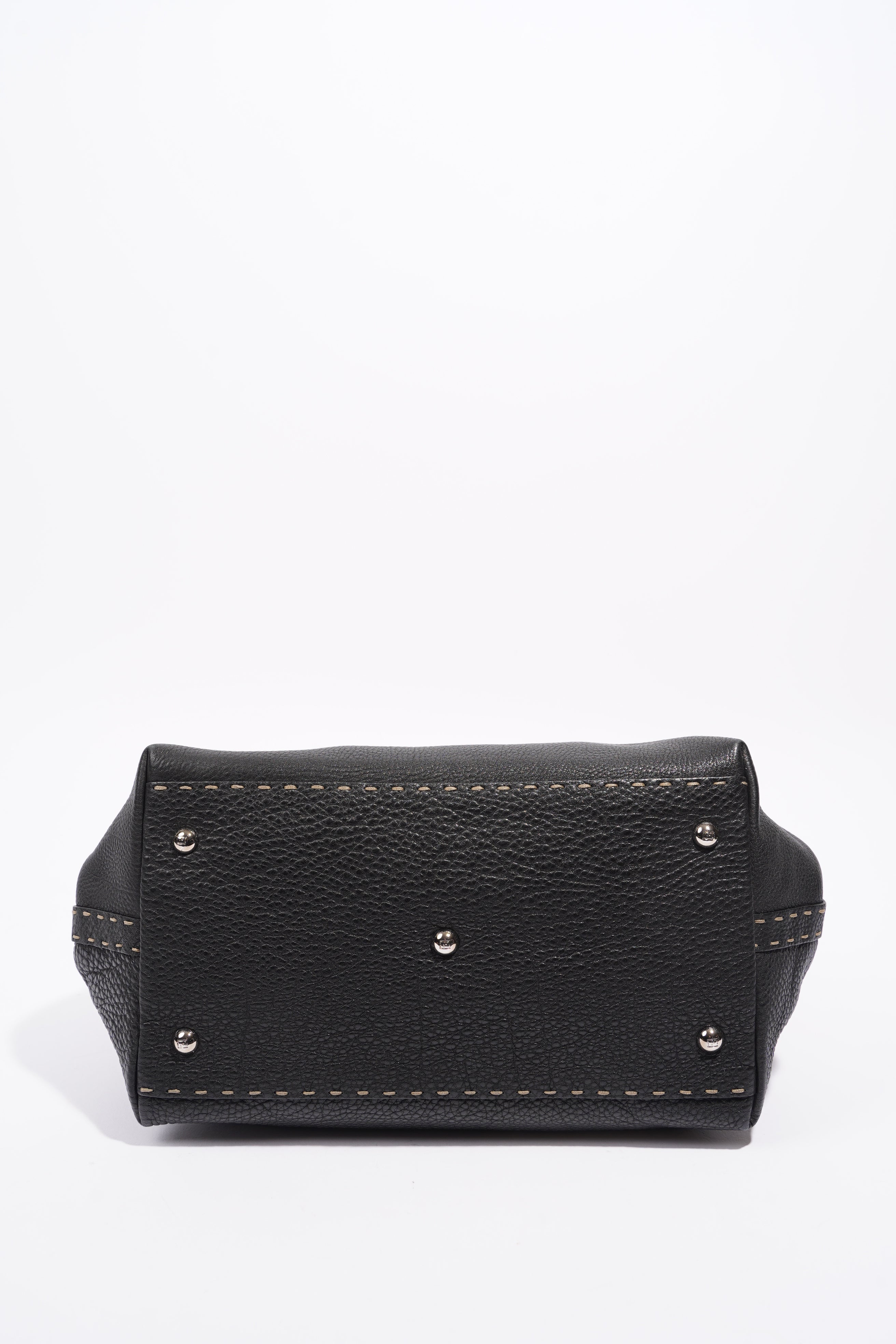 Fendi Womens Selleria Handbag Black
