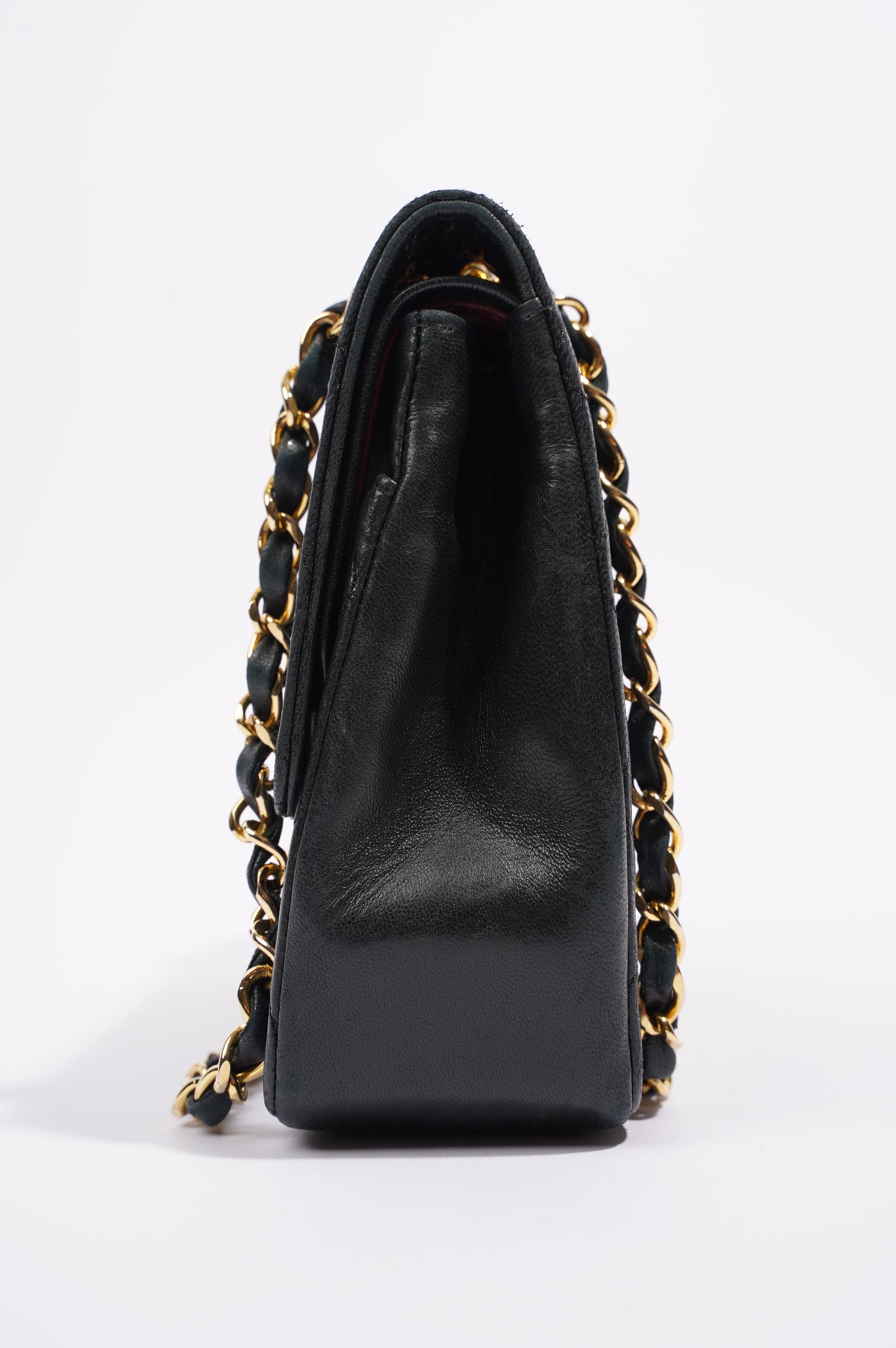 Chanel Womens Vintage Lambskin Classic Flap Black Medium