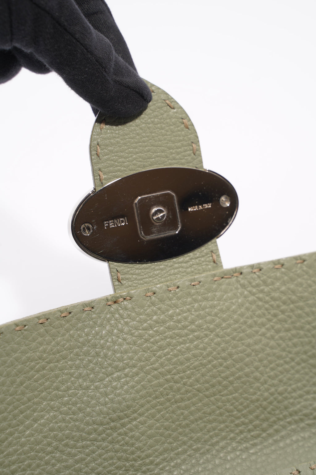 Fendi Womens Selleria Baguette Bag Green