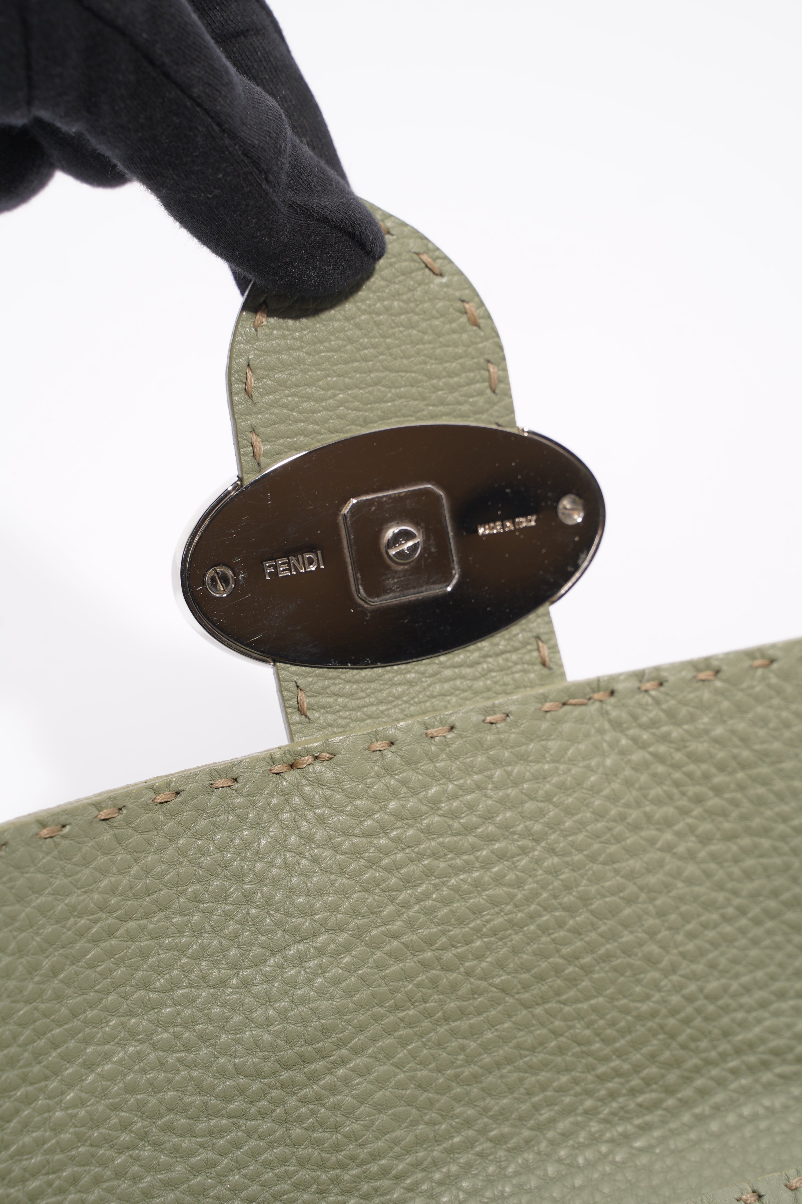 Fendi Womens Selleria Baguette Bag Green
