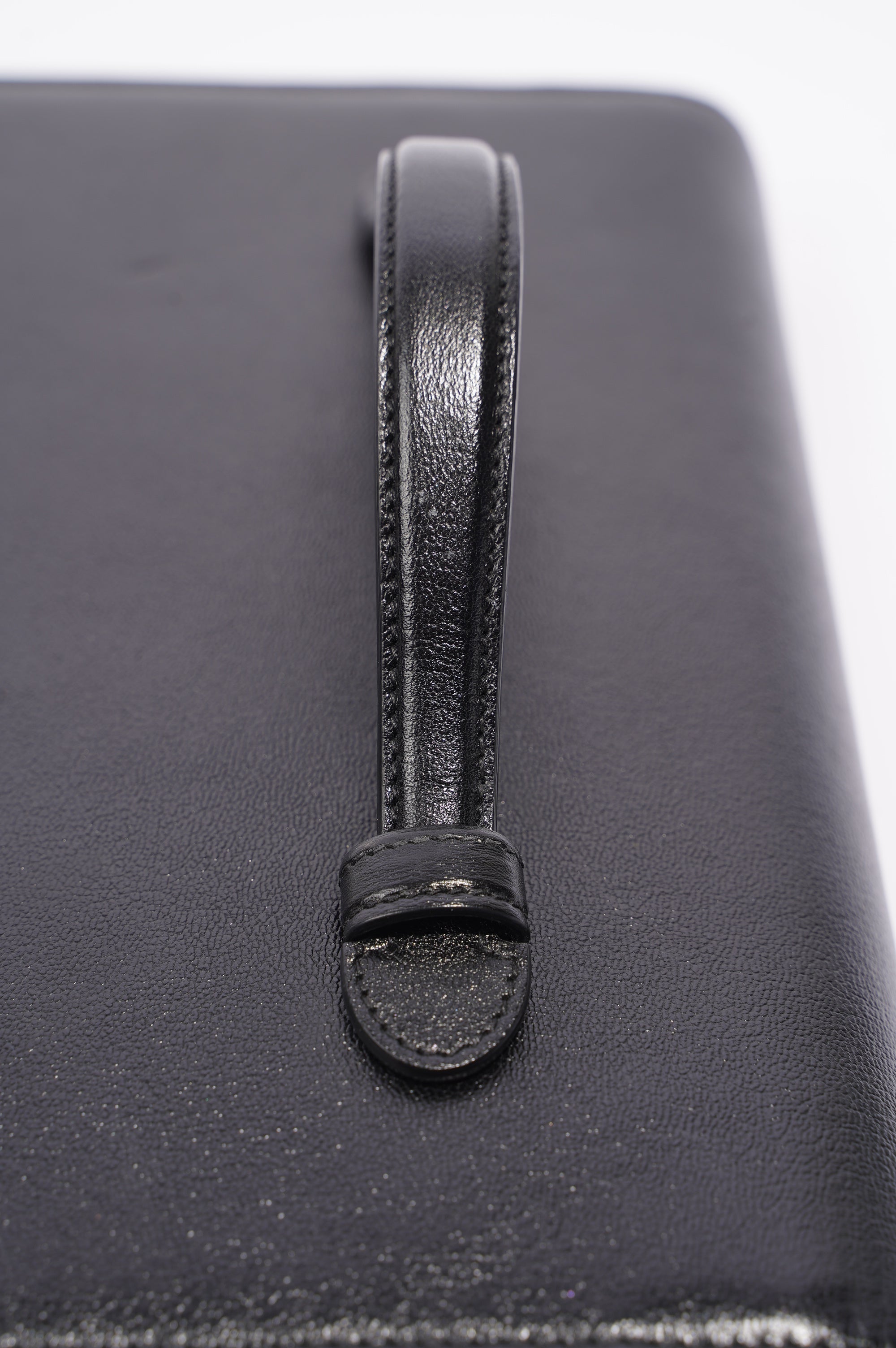 Gucci Womens Marmont Clutch Bag Black / Gold