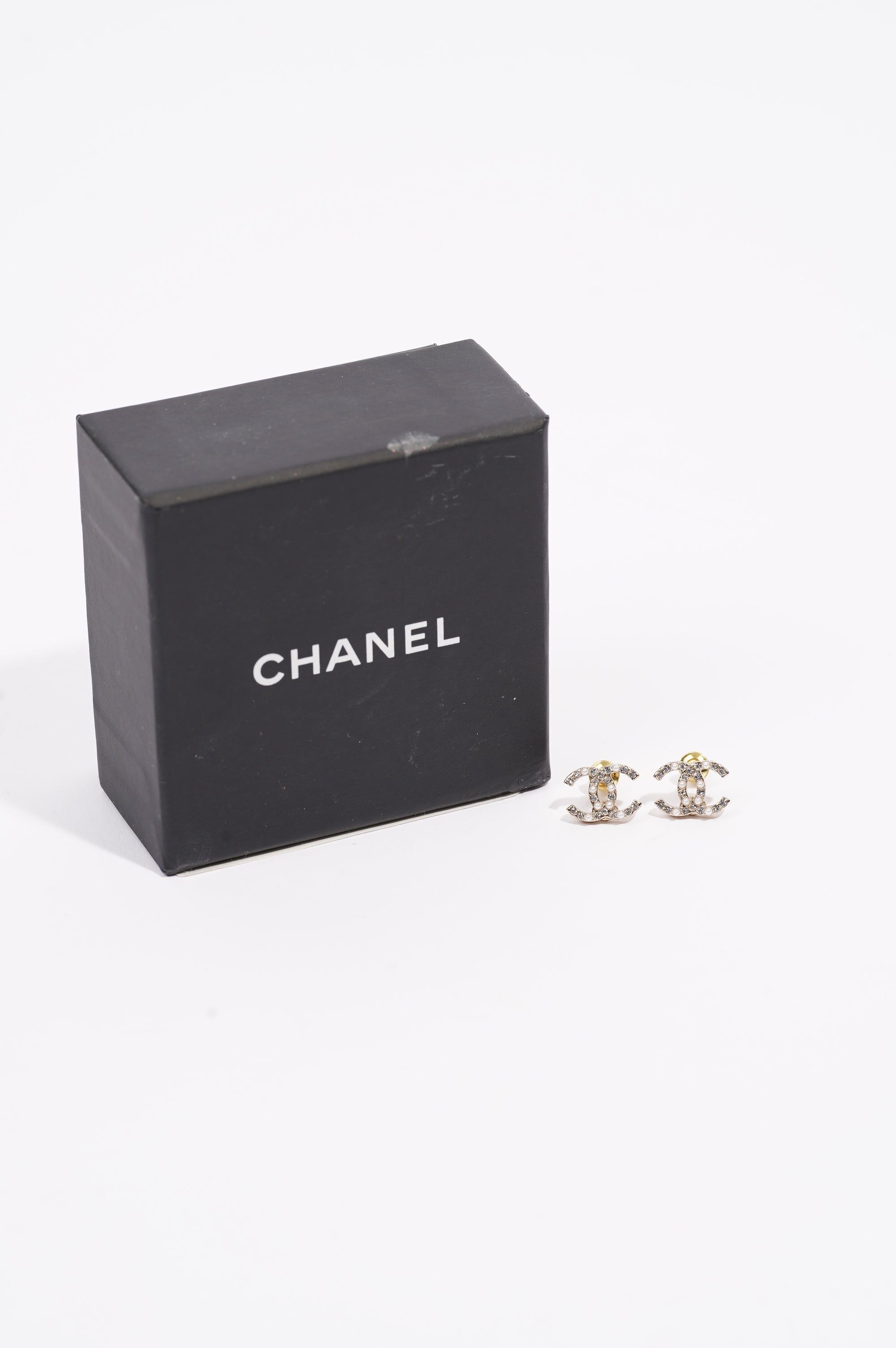 Chanel Womens CC Earrings Silver