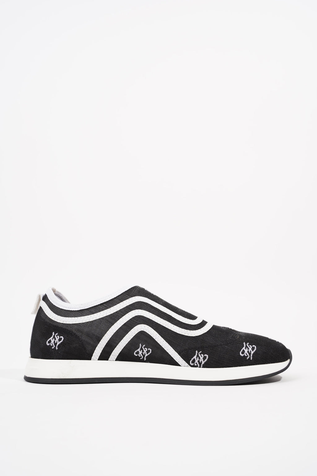 Fendi Womens Freedom Sneaker Black White EU 36.5 / UK 3.5