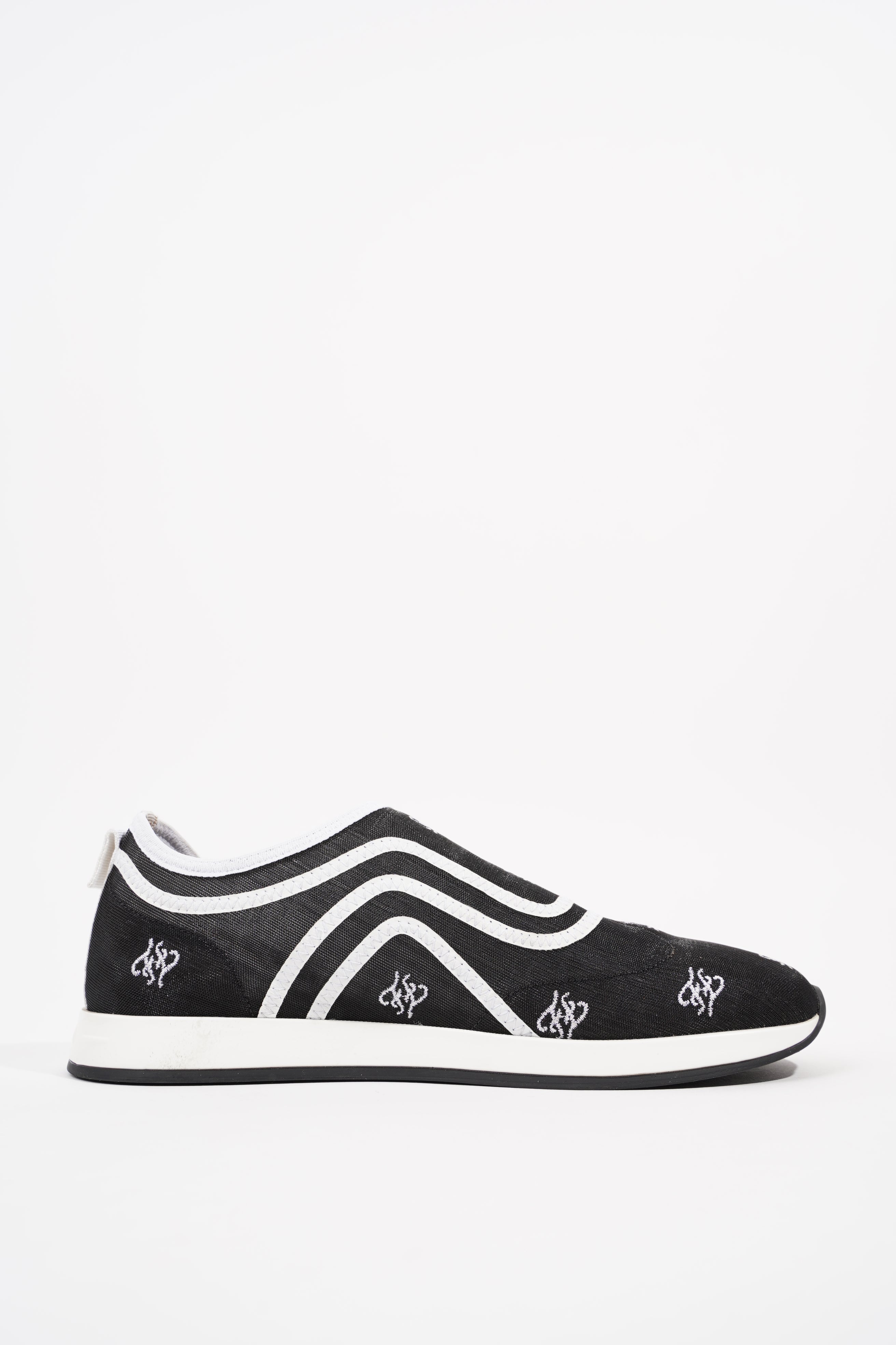 Fendi Womens Freedom Sneaker Black White EU 36.5 / UK 3.5