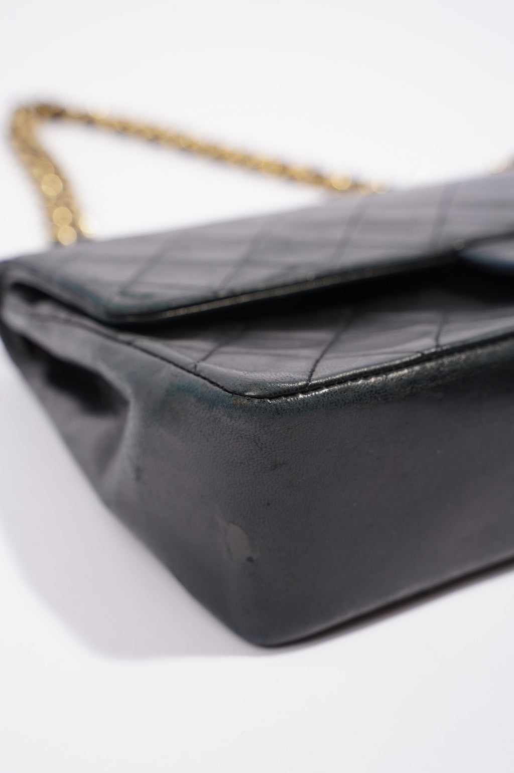 Chanel Womens Vintage Lambskin Classic Flap Black Medium