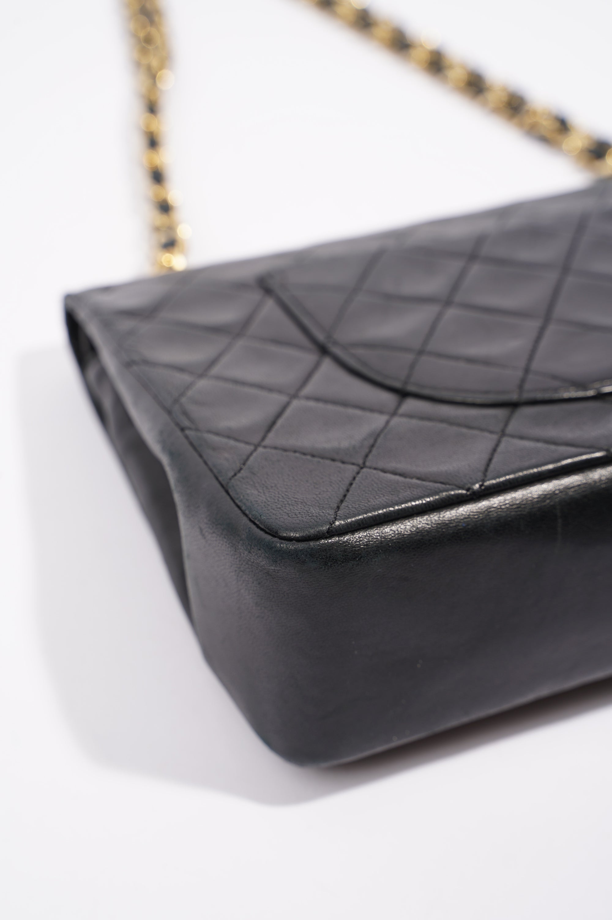 Chanel Womens Vintage Lambskin Classic Flap Black Medium