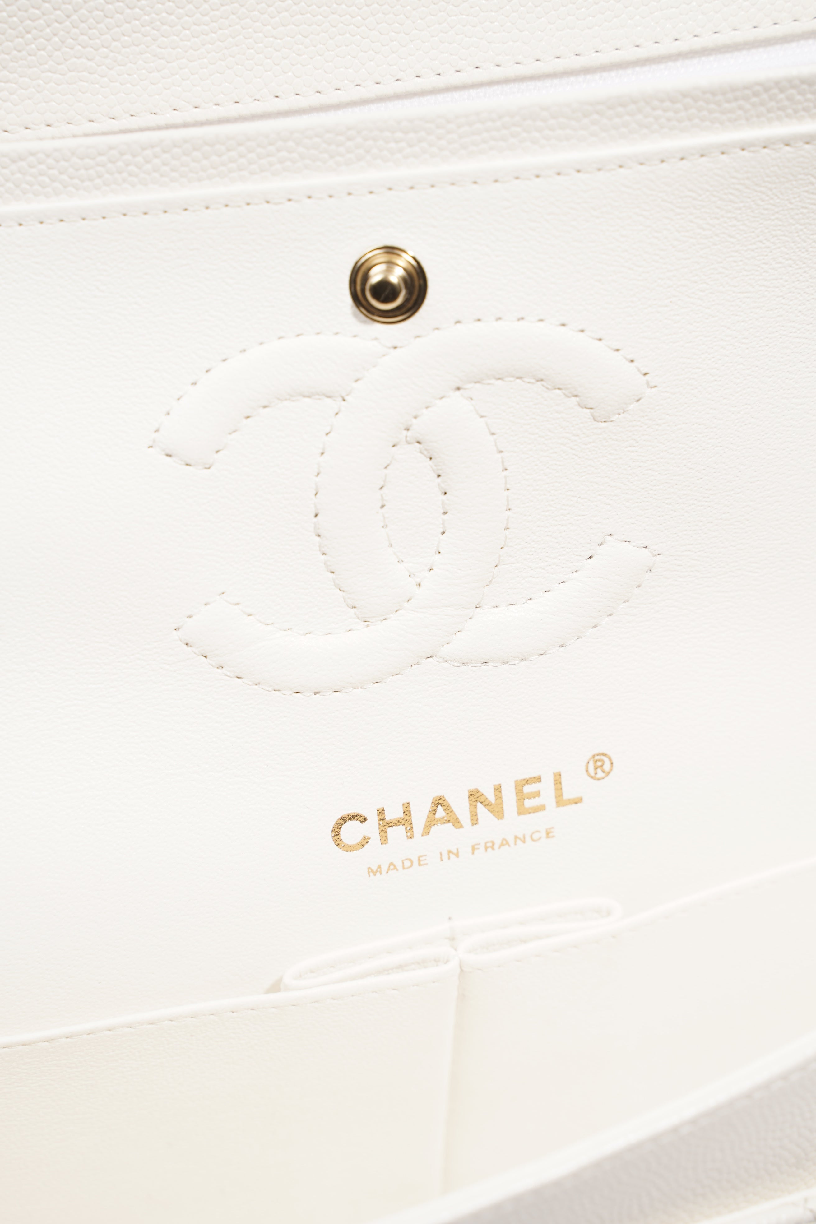Chanel Womens Classic Flap White Caviar Small