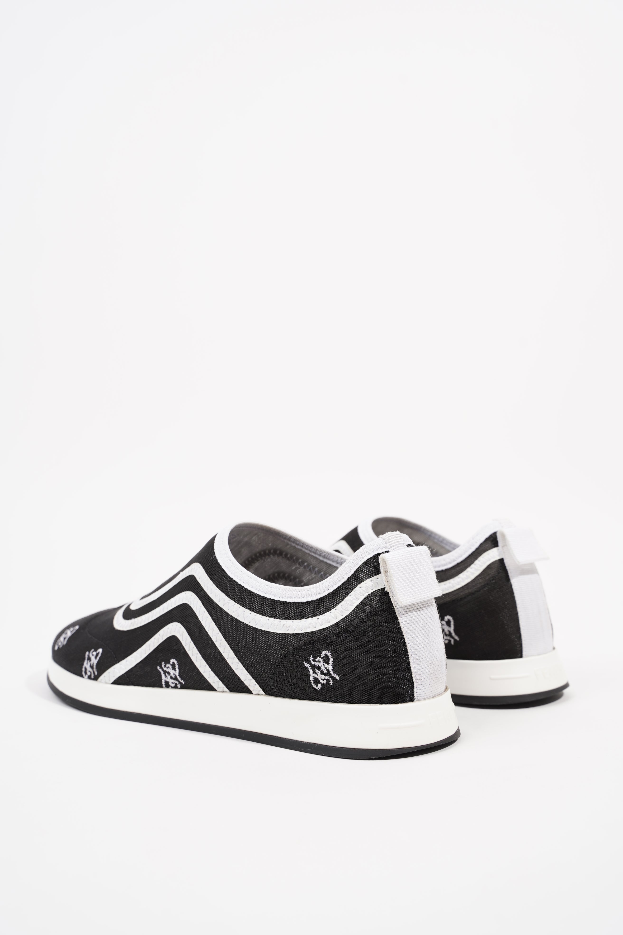 Fendi Womens Freedom Sneaker Black White EU 36.5 / UK 3.5