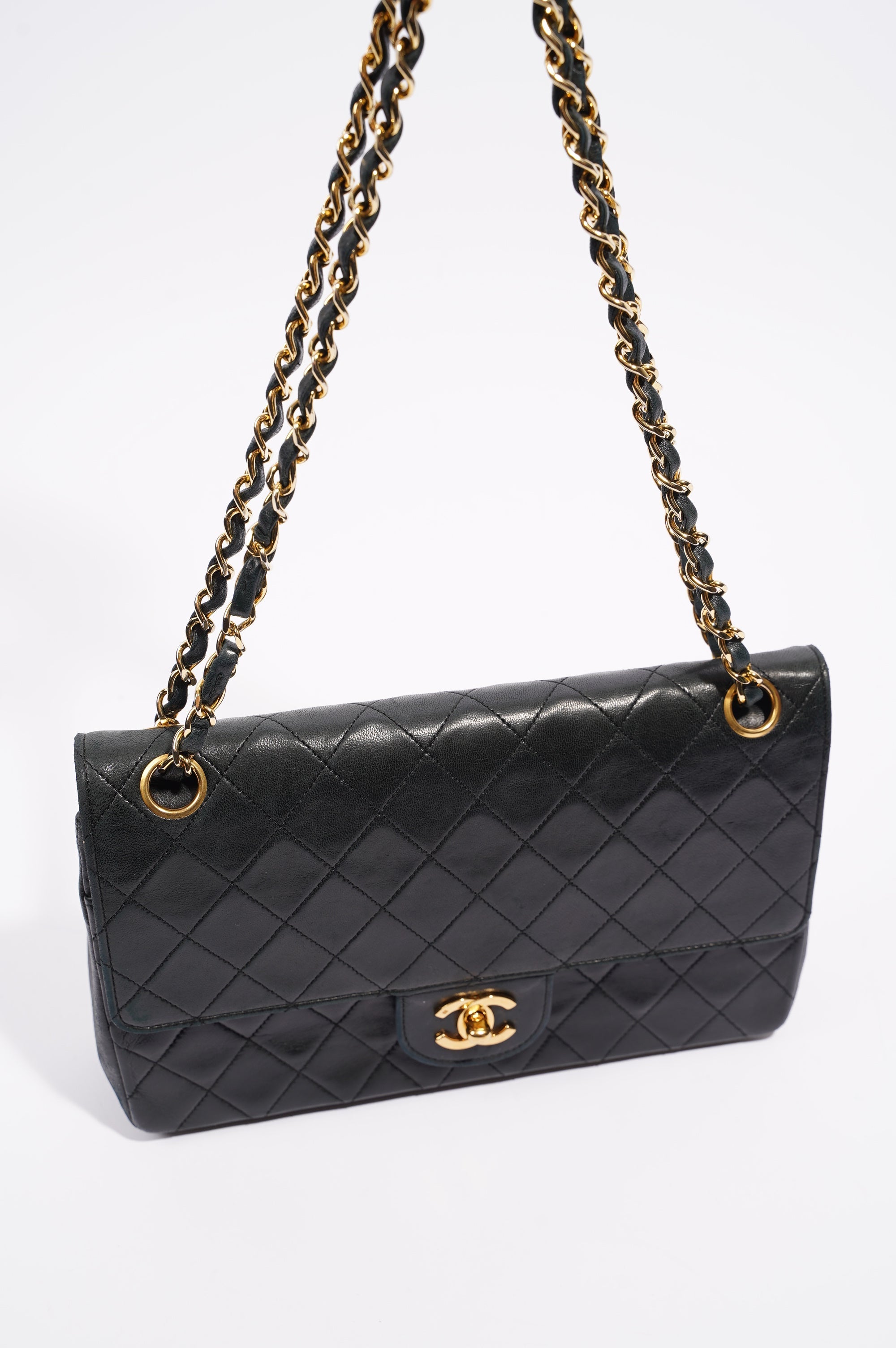 Chanel Womens Vintage Lambskin Classic Flap Black Medium
