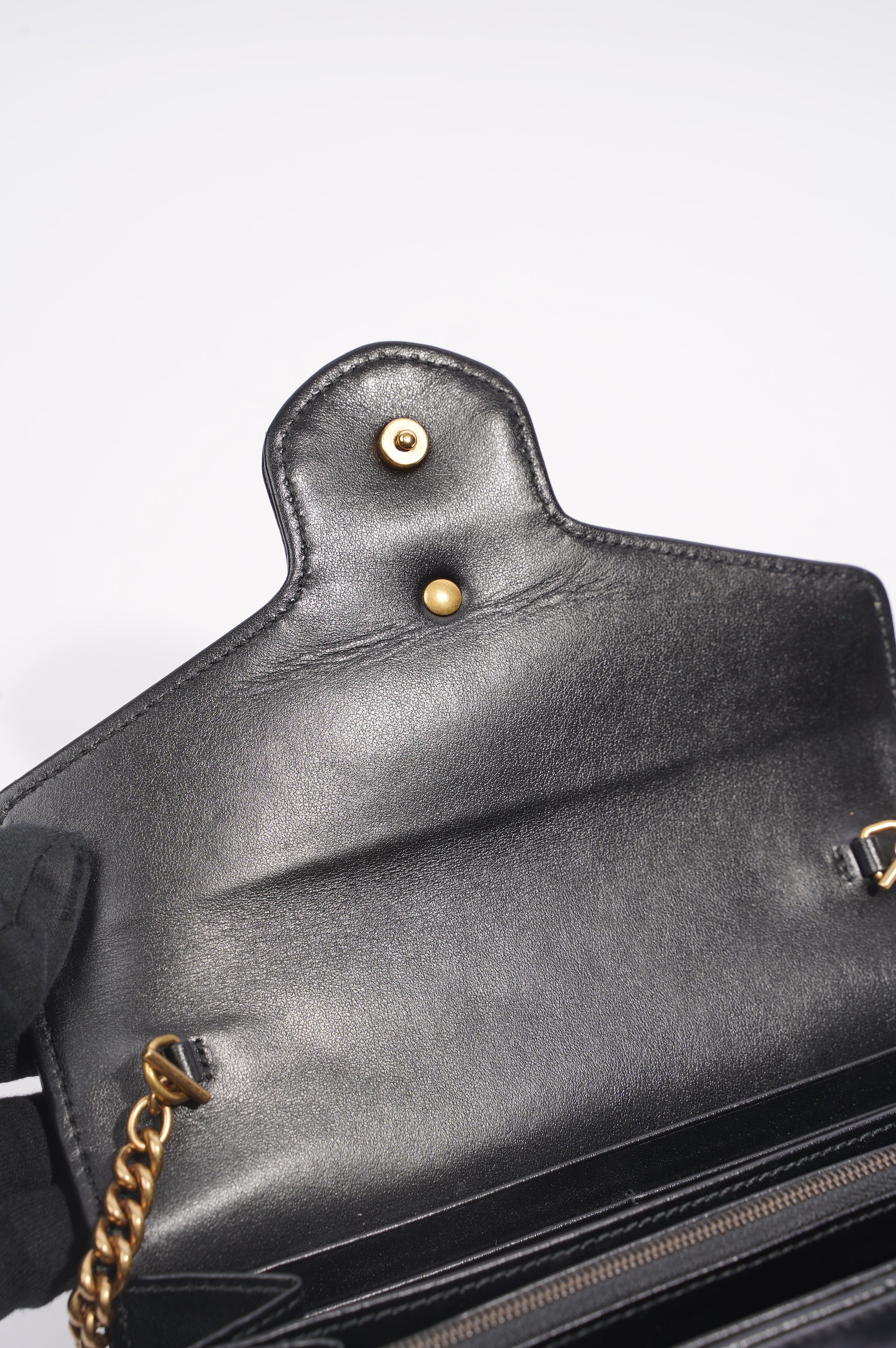 Gucci Womens GG Marmont Bag Black Matelasse Mini