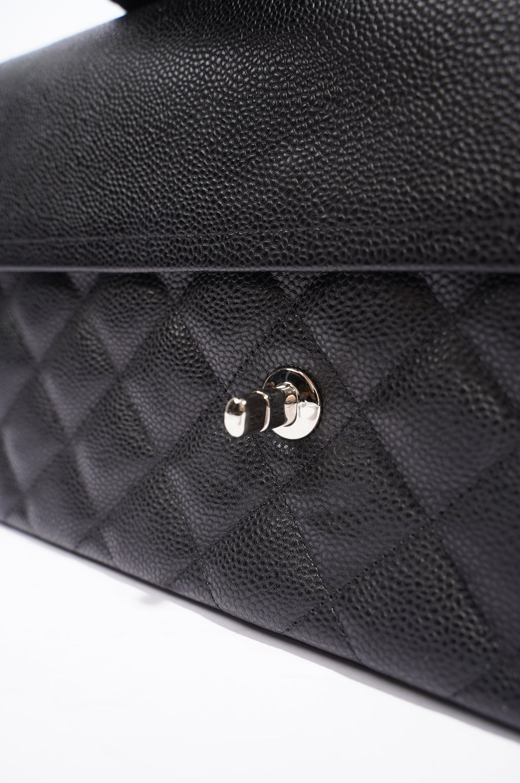 Chanel Womens Classic Flap Black Caviar Large