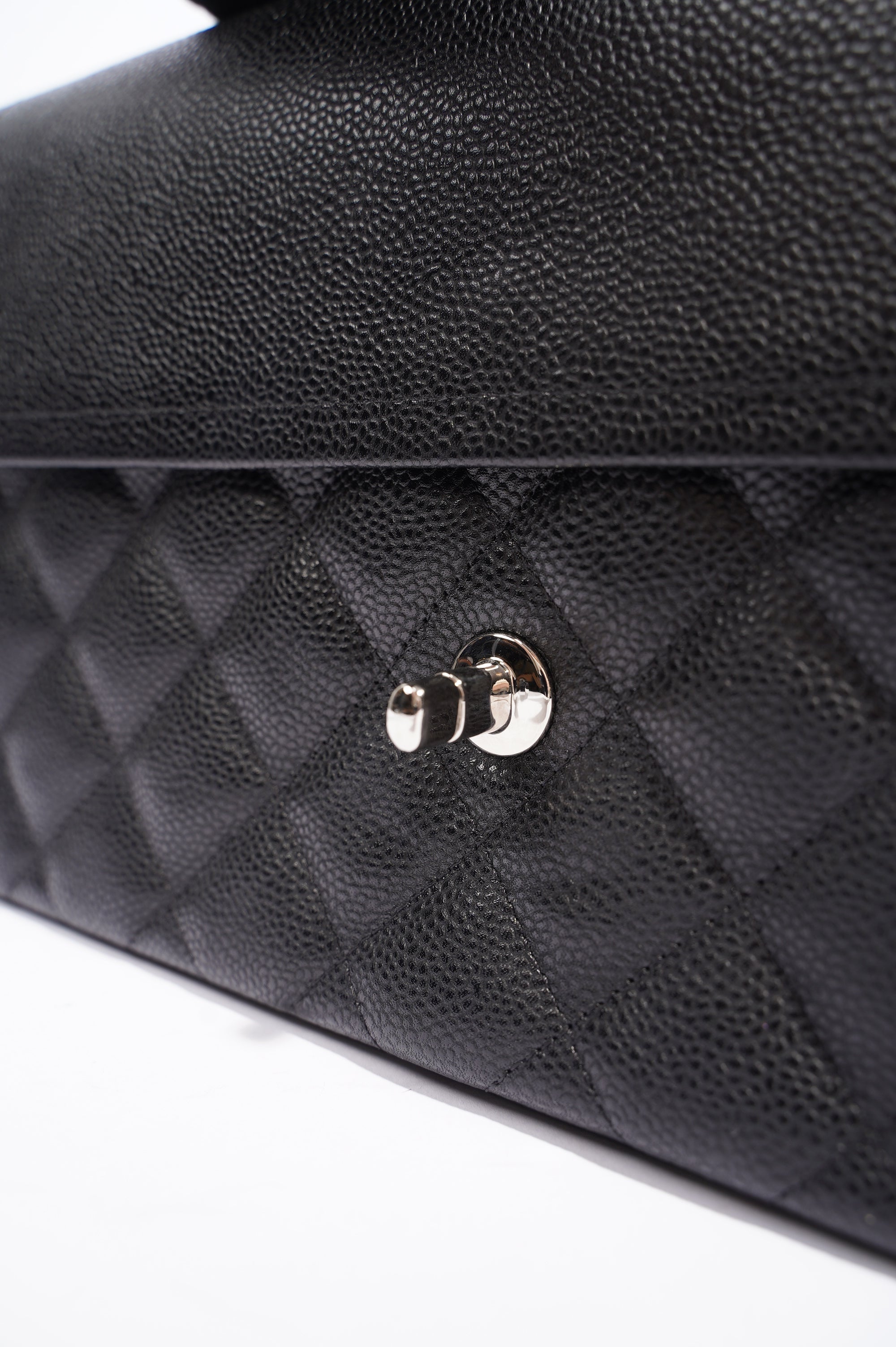 Chanel Womens Classic Flap Black Caviar Large