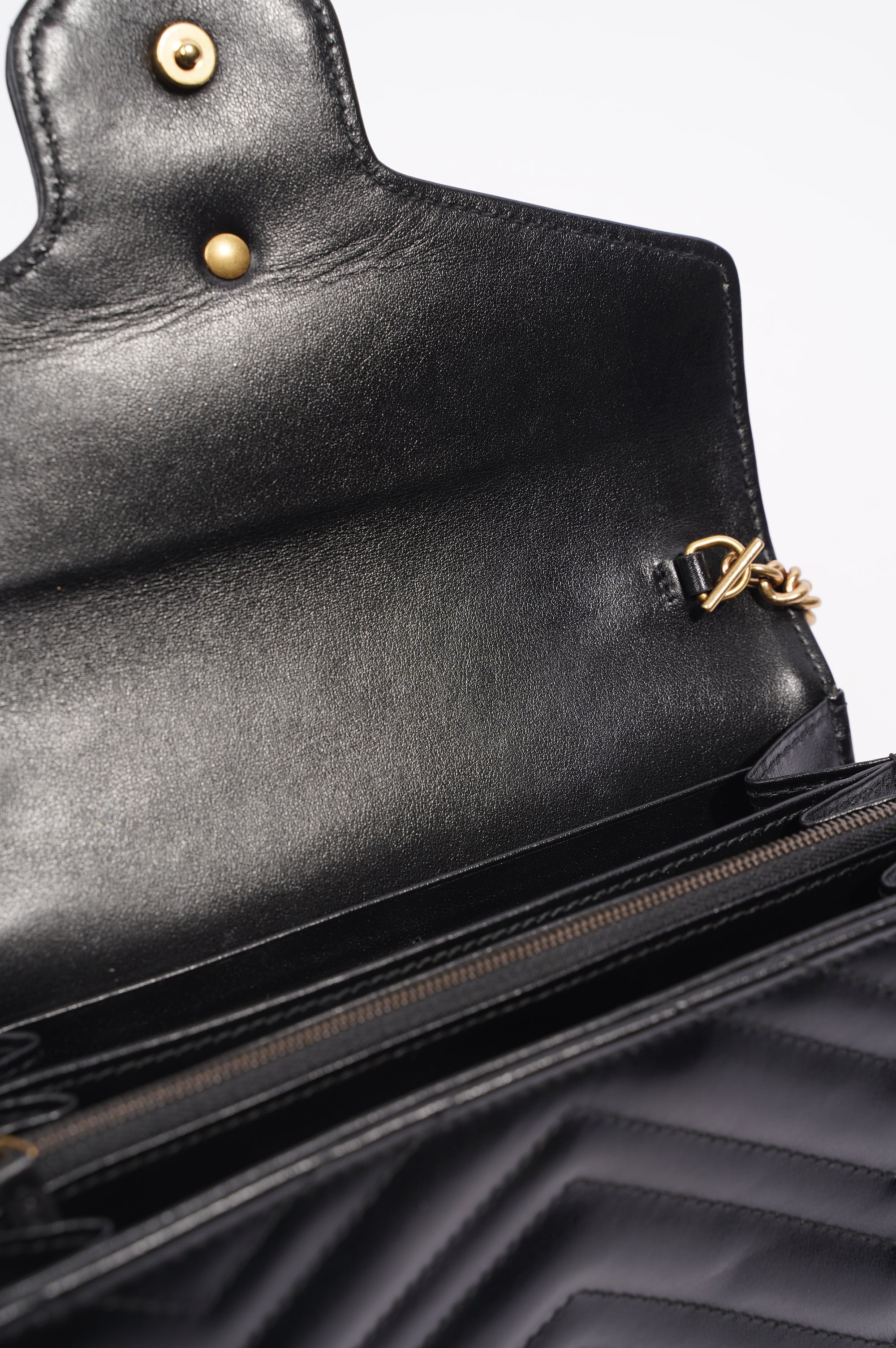 Gucci Womens GG Marmont Bag Black Matelasse Mini