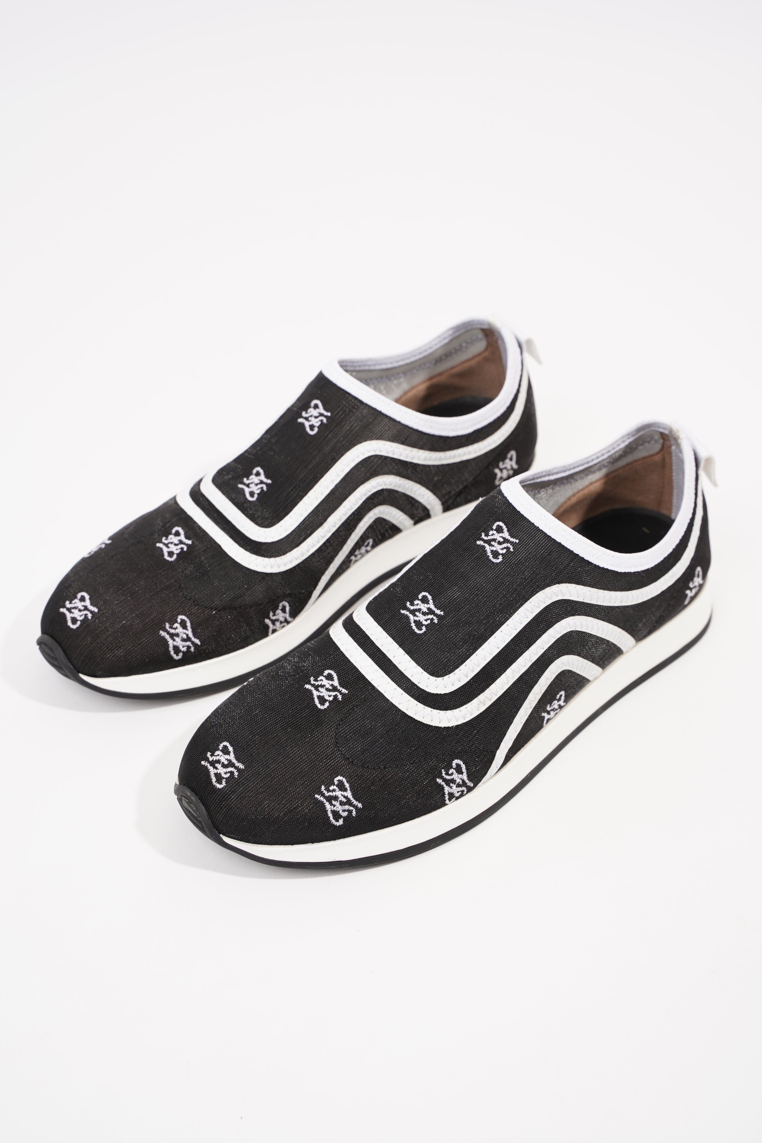 Fendi Womens Freedom Sneaker Black White EU 36.5 / UK 3.5
