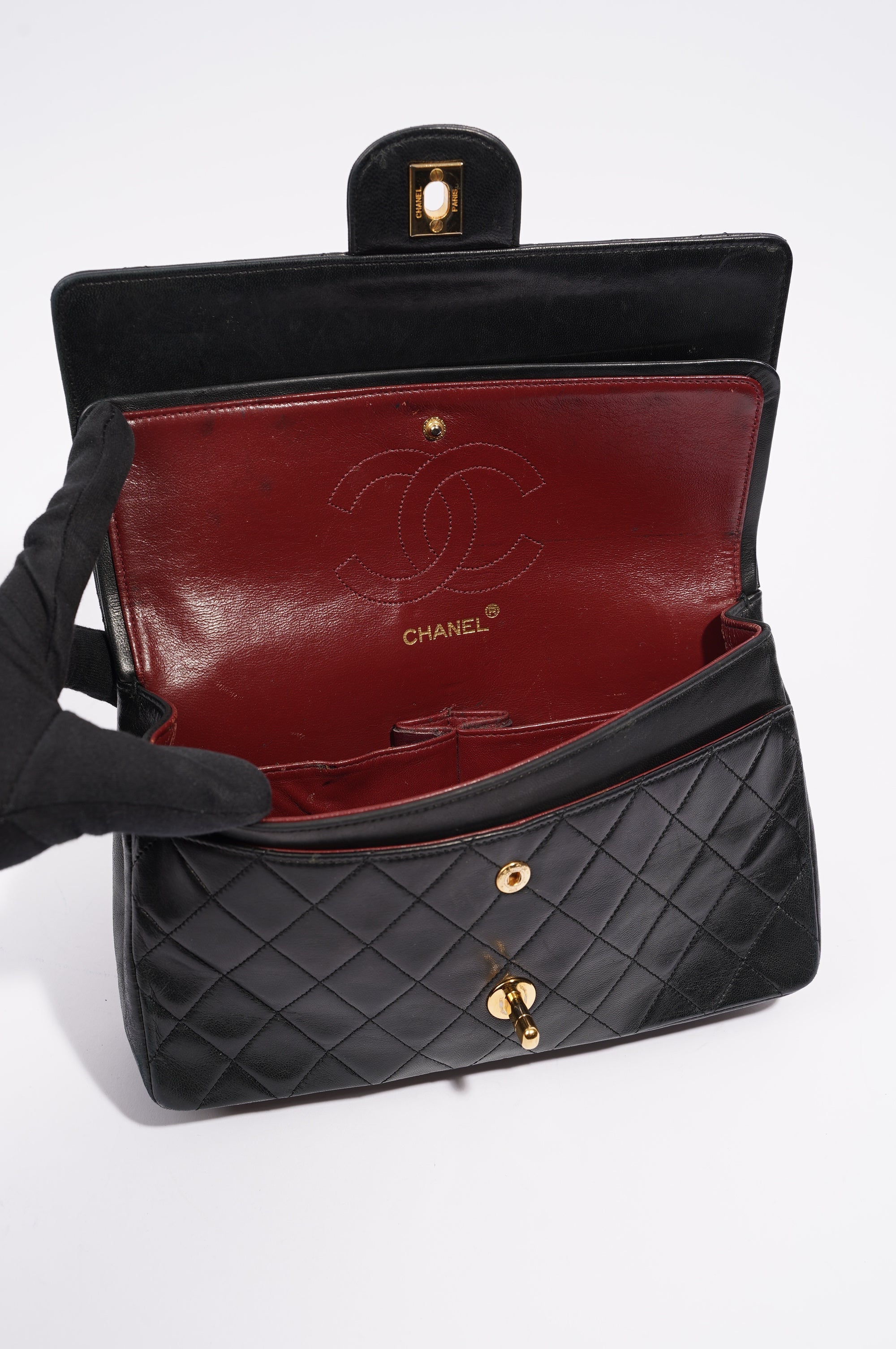 Chanel Womens Vintage Lambskin Classic Flap Black Medium
