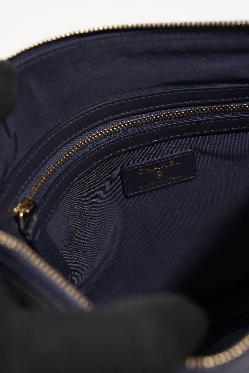 Chanel Womens Quilted Caviar Leather Boy Pouch Navy Large