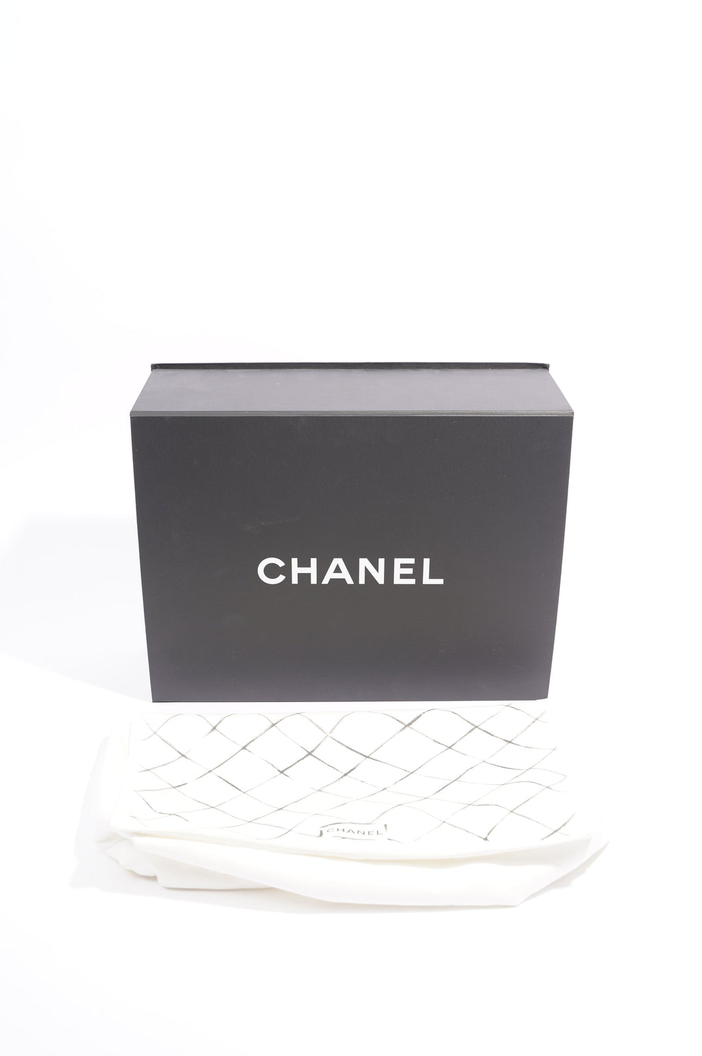 Chanel Womens Classic Flap Black Caviar Large