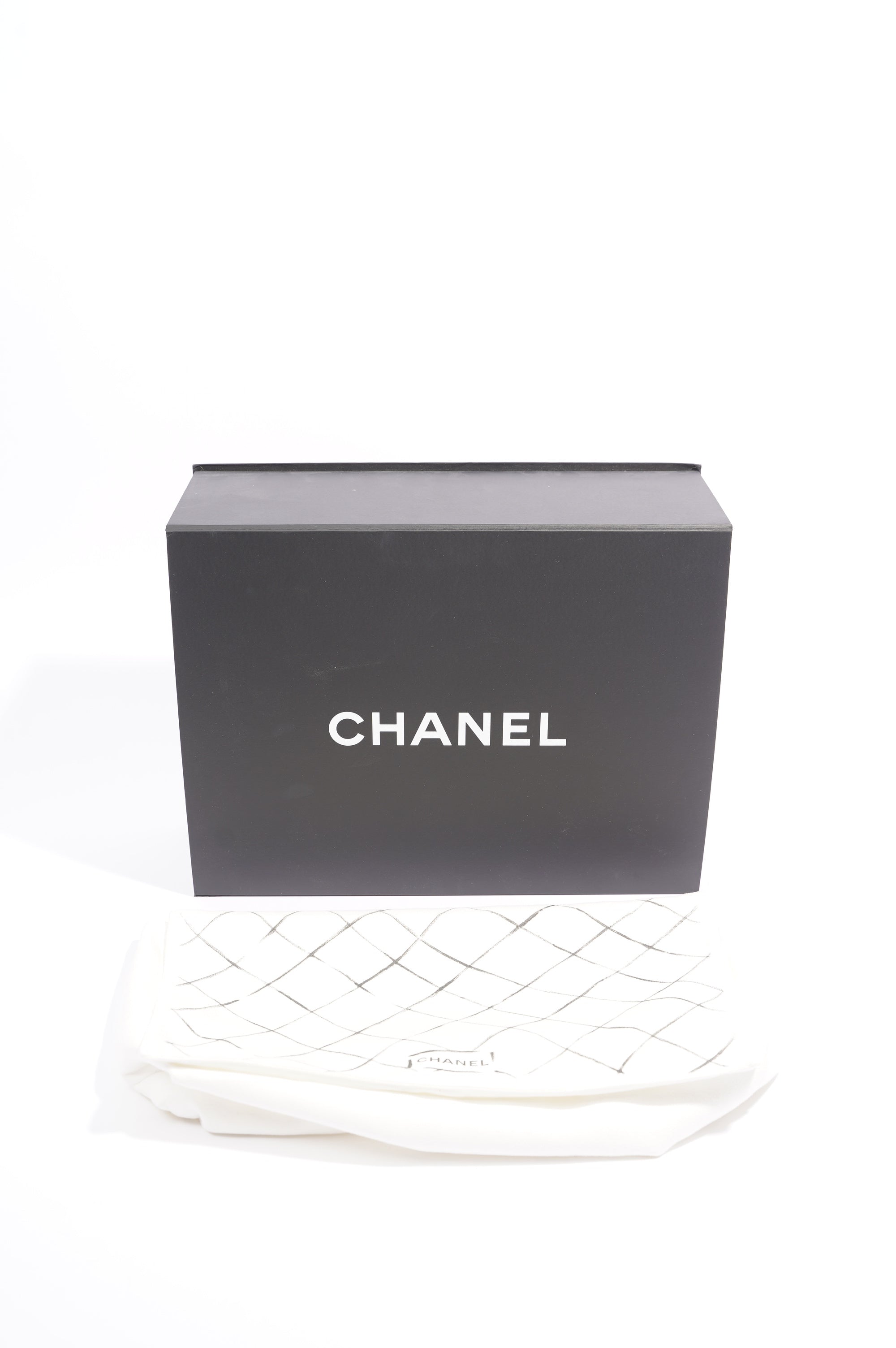 Chanel Womens Classic Flap Black Caviar Large