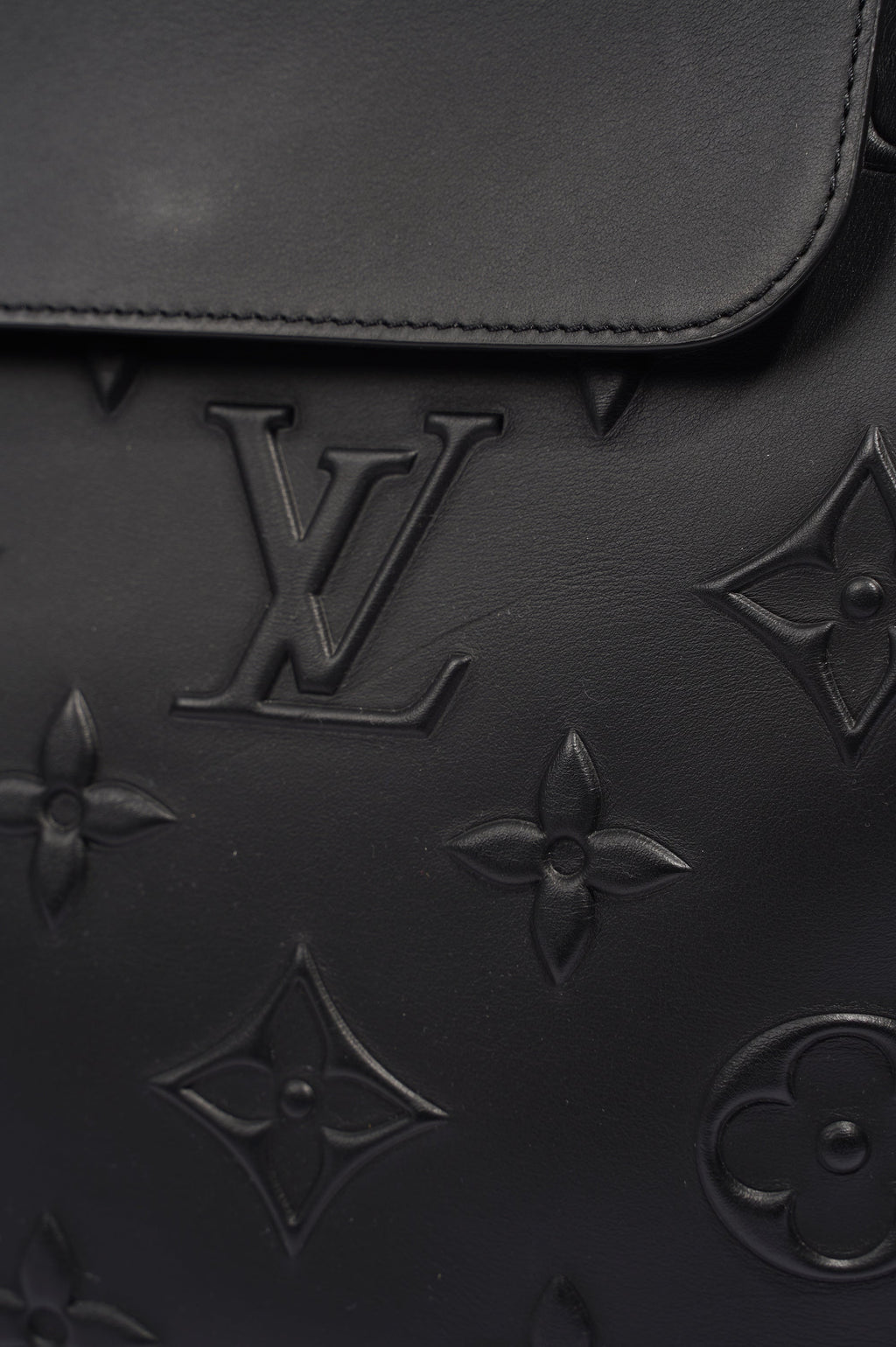 Louis Vuitton Womens Steamer Tote Black