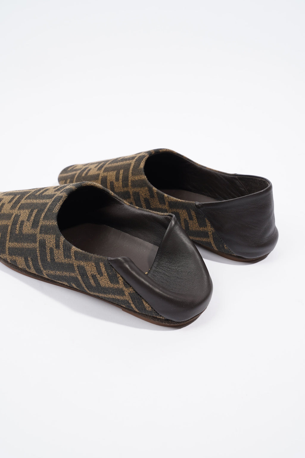Fendi FF Logo Slippers Brown / Beige EU 38 / UK 5