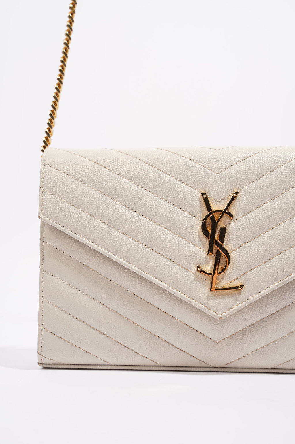 Saint Laurent Cassandra Chain Wallet White / Gold