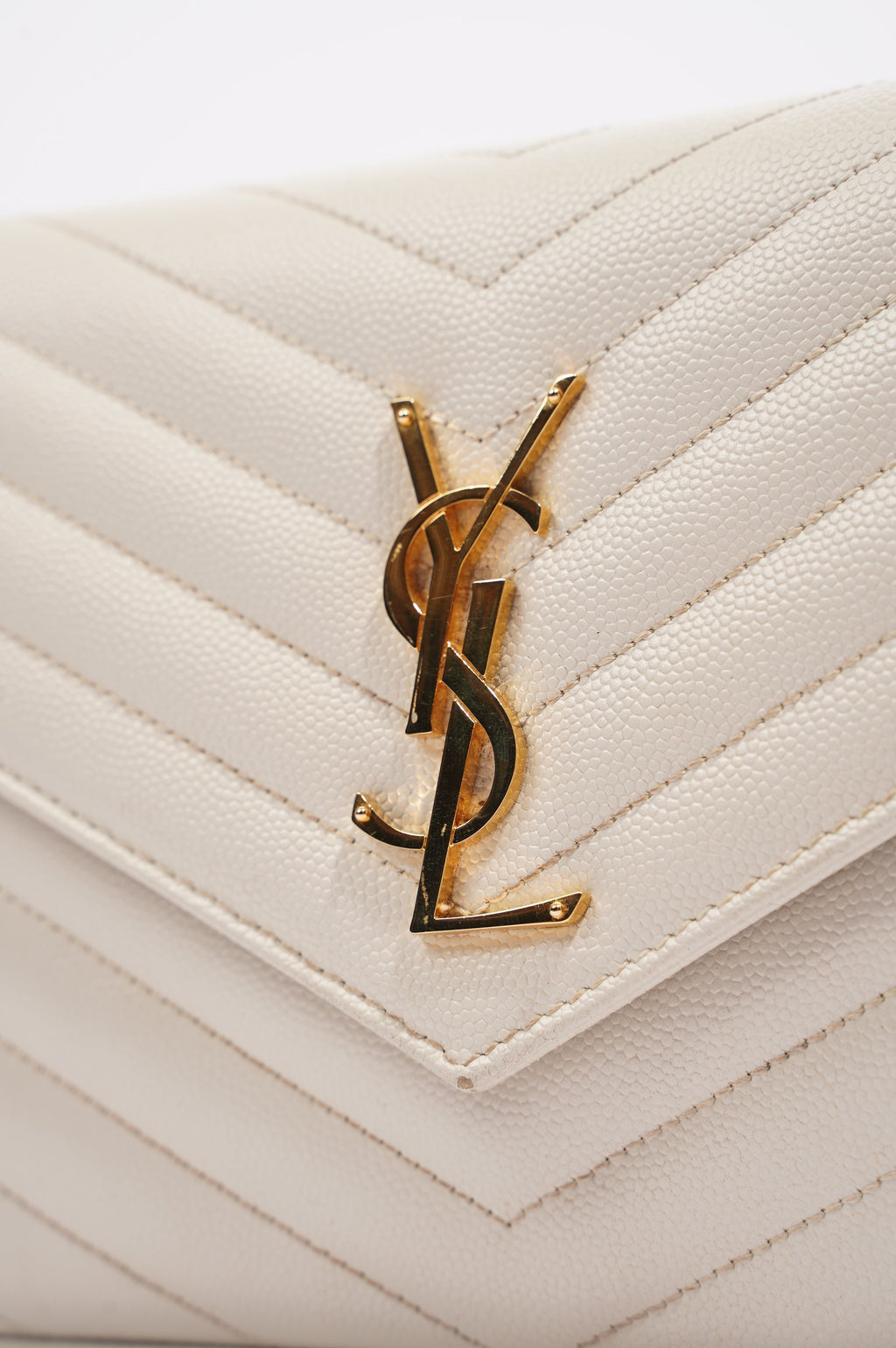 Saint Laurent Cassandra Chain Wallet White / Gold