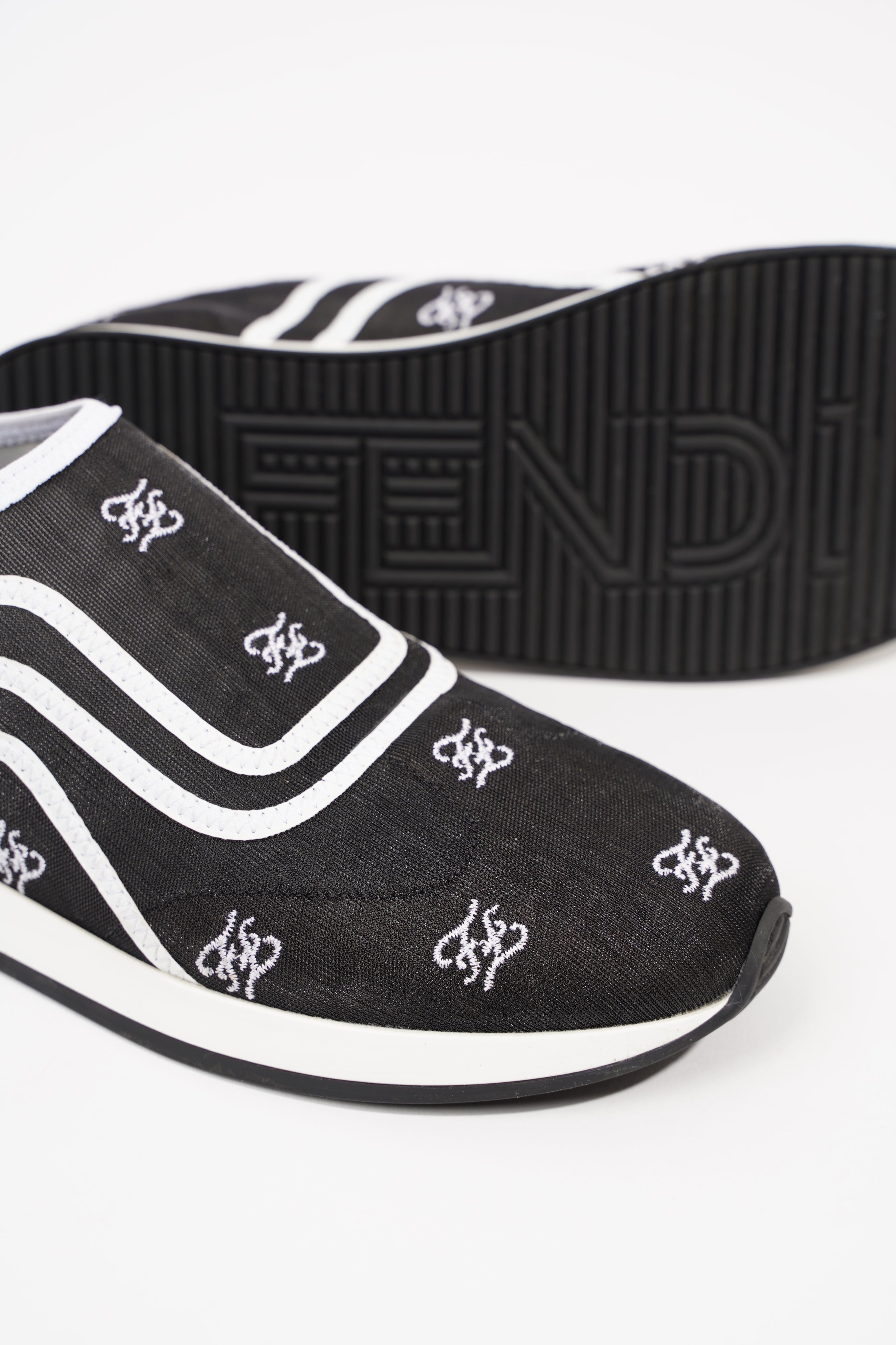Fendi Womens Freedom Sneaker Black White EU 36.5 / UK 3.5