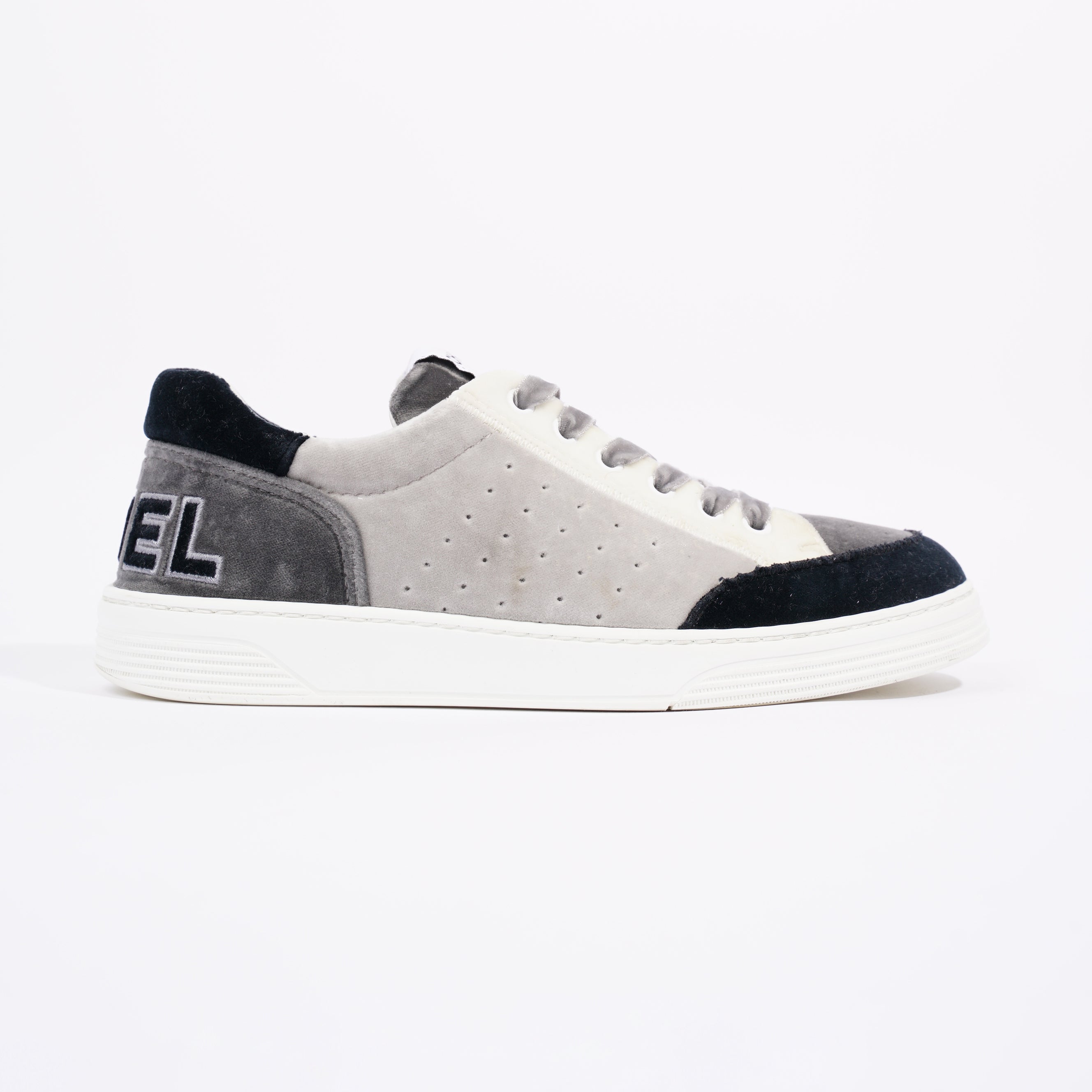 Chanel Womens Low Top Sneakers Grey / Navy / Cream EU 40.5 / UK 7.5