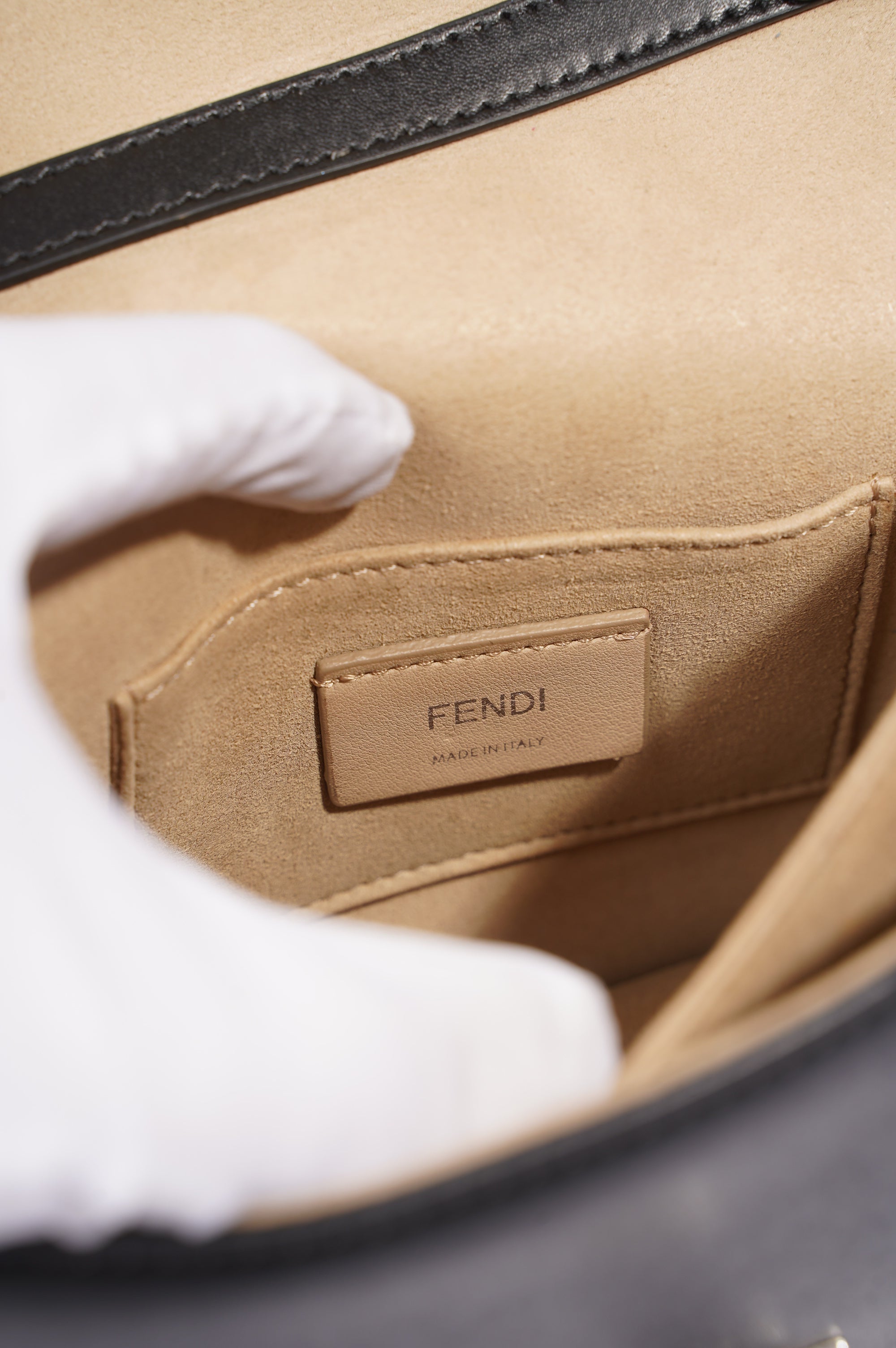 Fendi Womens Kan I Bag Black Small