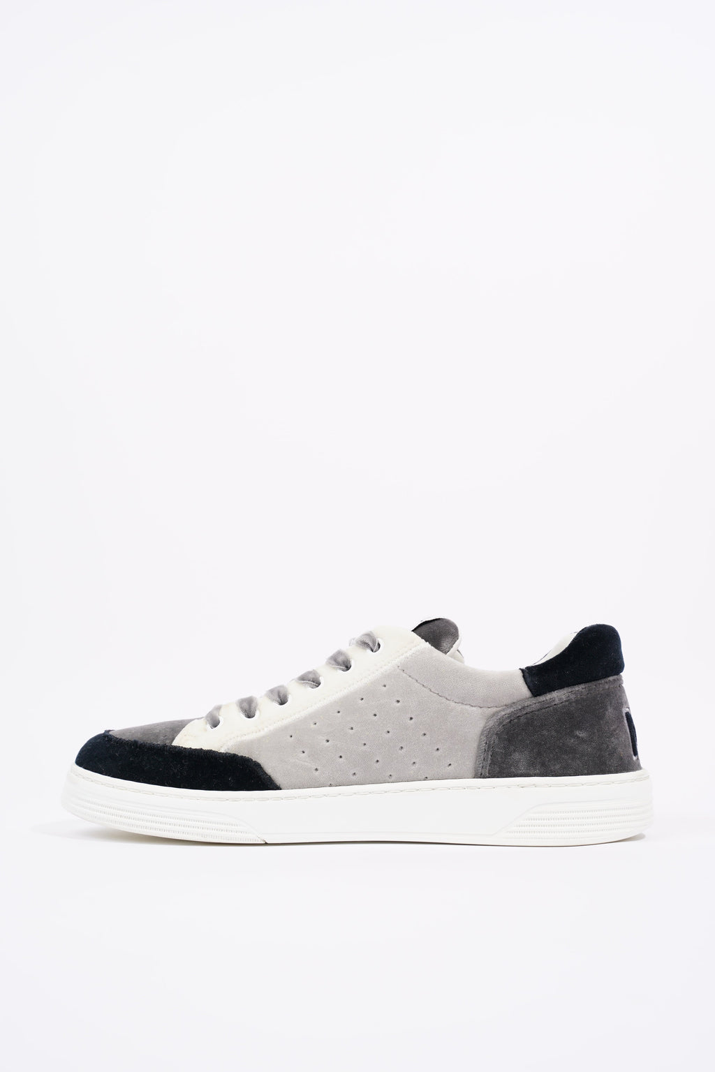 Chanel Womens Low Top Sneakers Grey / Navy / Cream EU 40.5 / UK 7.5