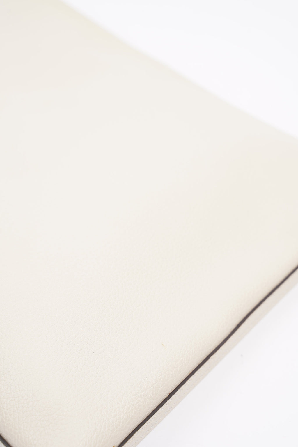 Gucci Womens Portfolio Clutch Bag Cream
