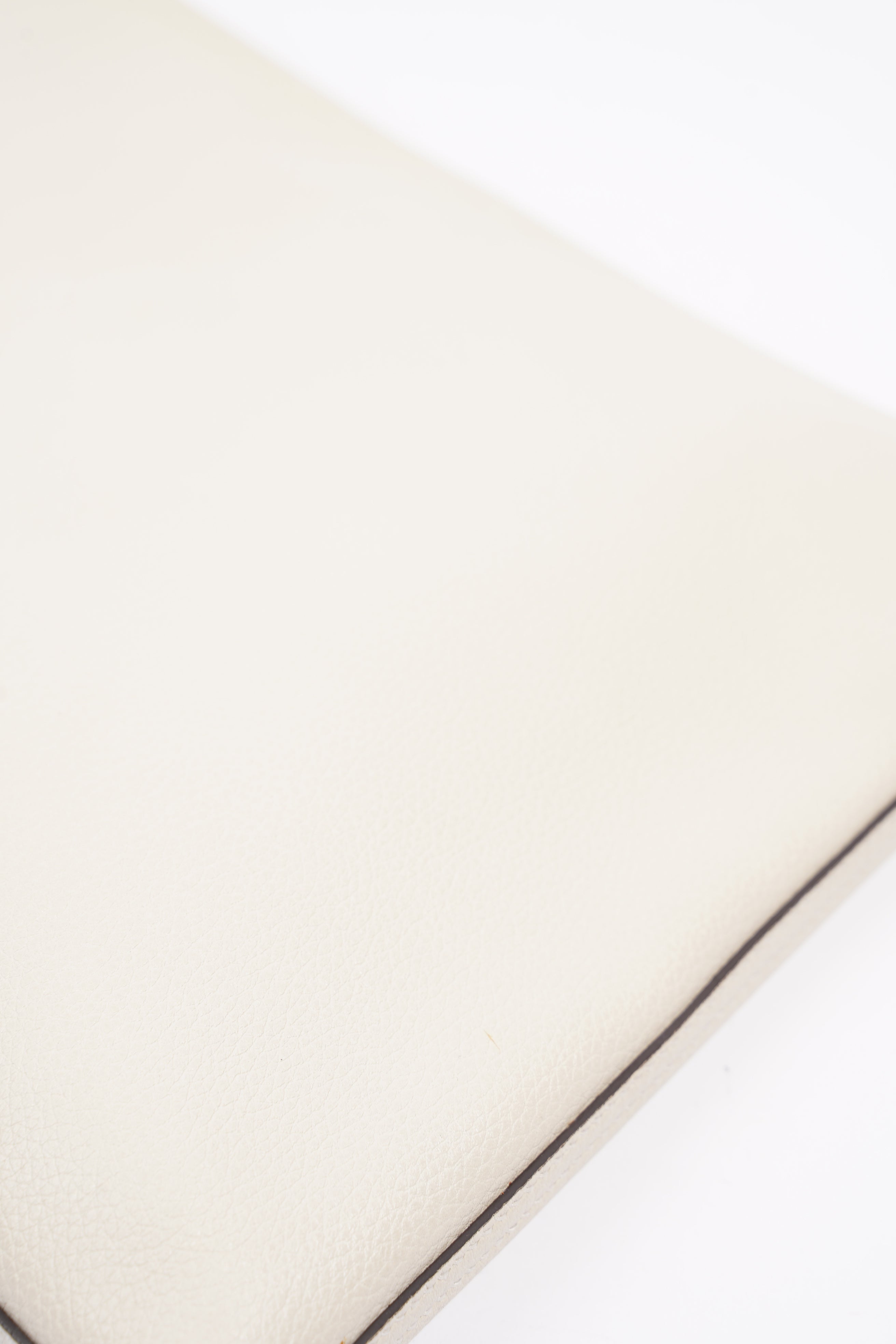 Gucci Womens Portfolio Clutch Bag Cream
