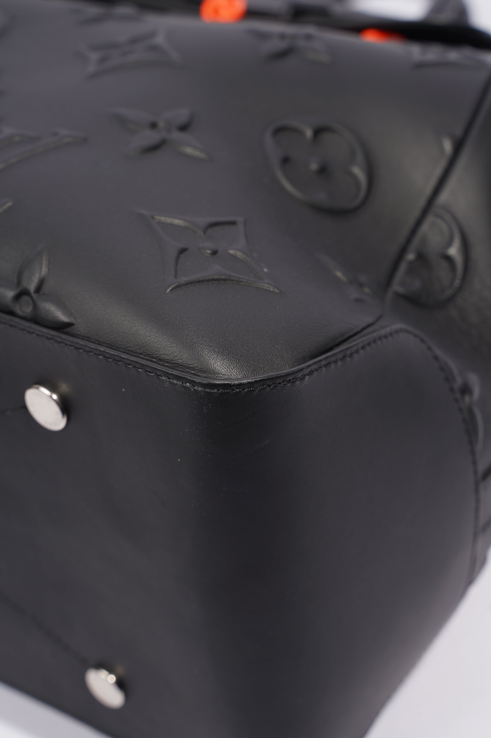 Louis Vuitton Womens Steamer Tote Black