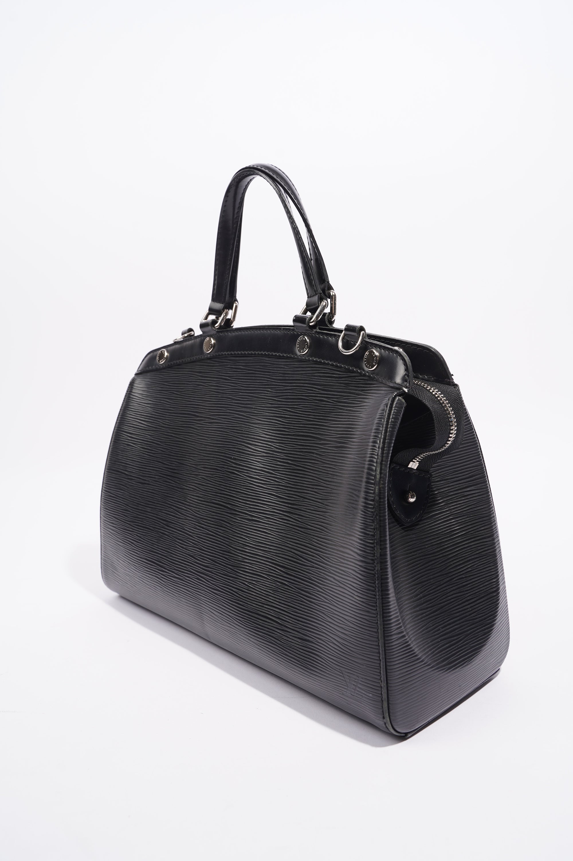 Louis Vuitton Womens Brea Black Epi Leather MM