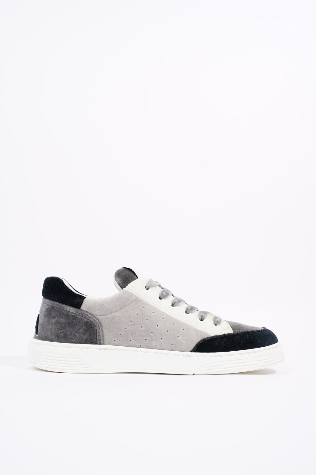 Chanel Womens Low Top Sneakers Grey / Navy / Cream EU 40.5 / UK 7.5